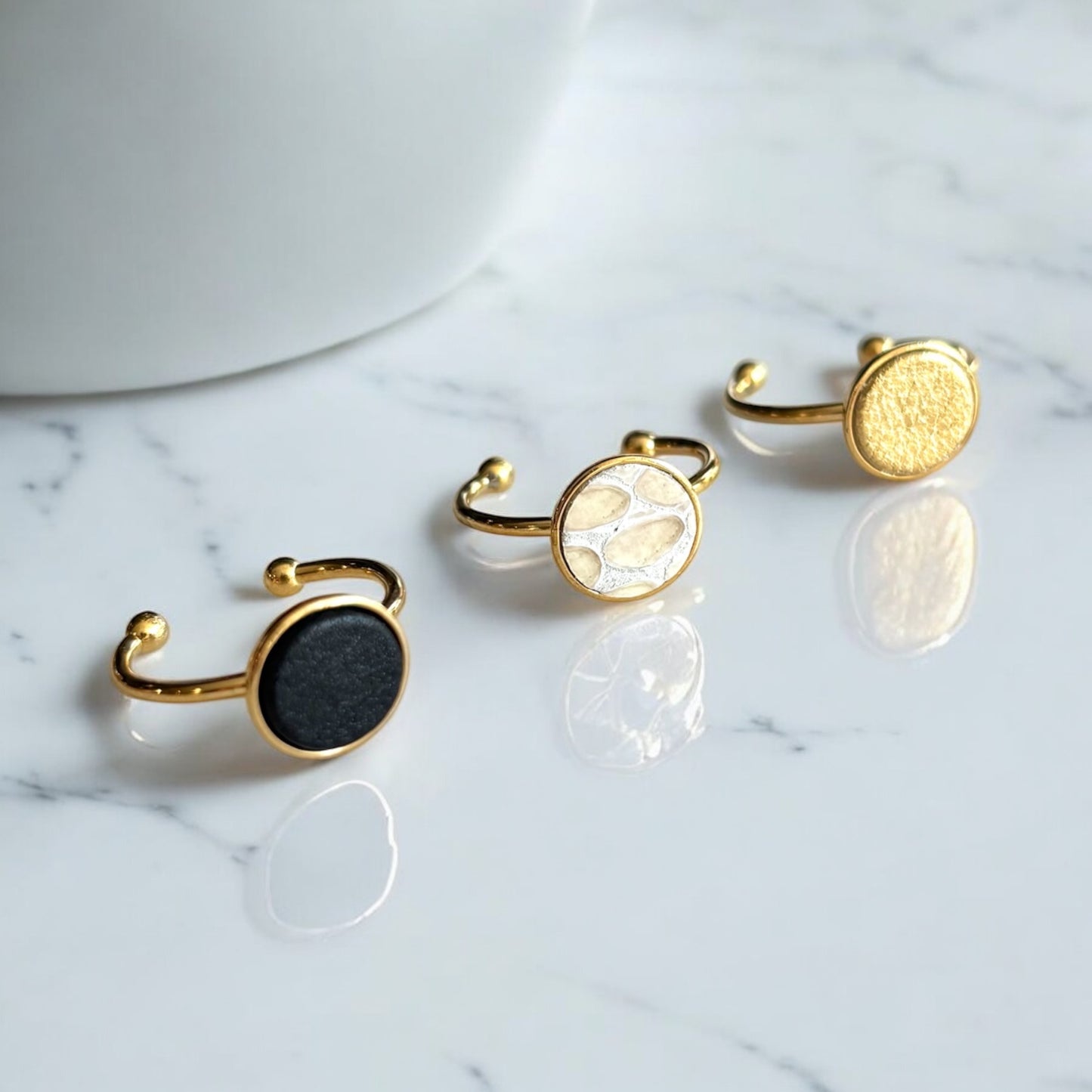 SMALL LEATHER RING SET