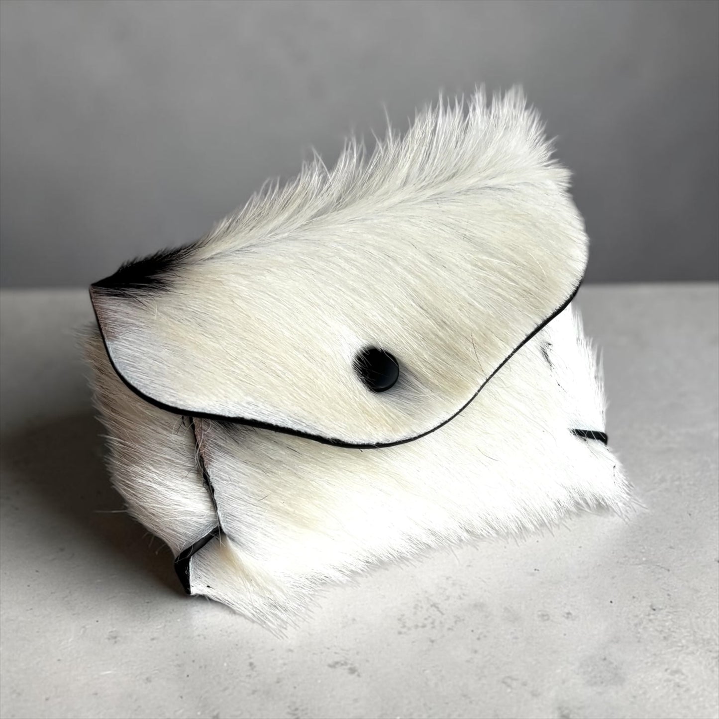 LEATHER CARD HOLDER
