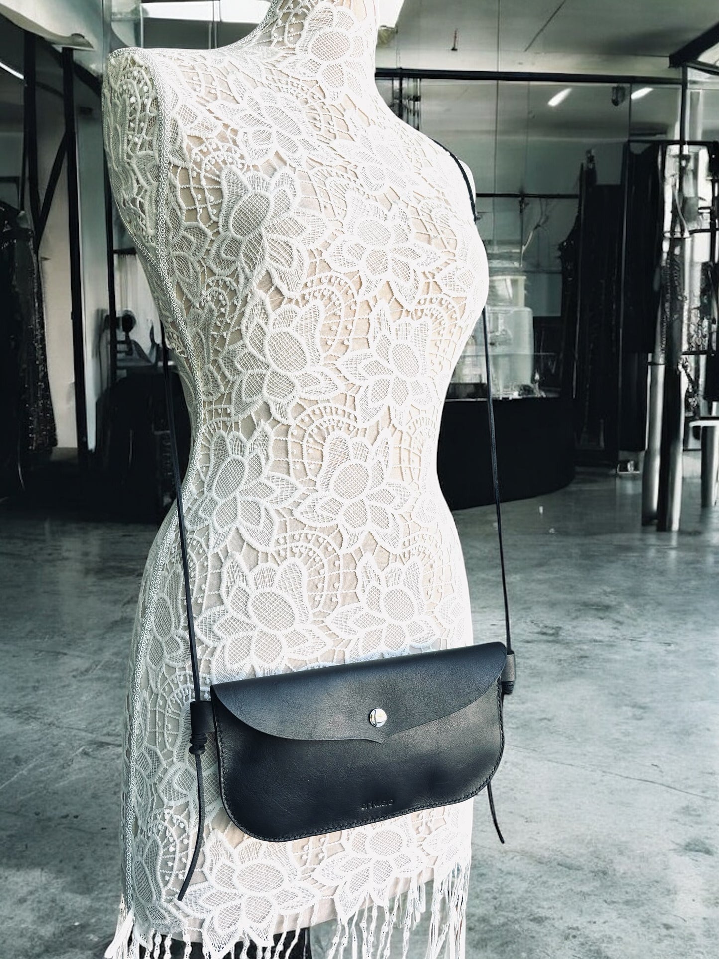 CIO LEATHER BAG