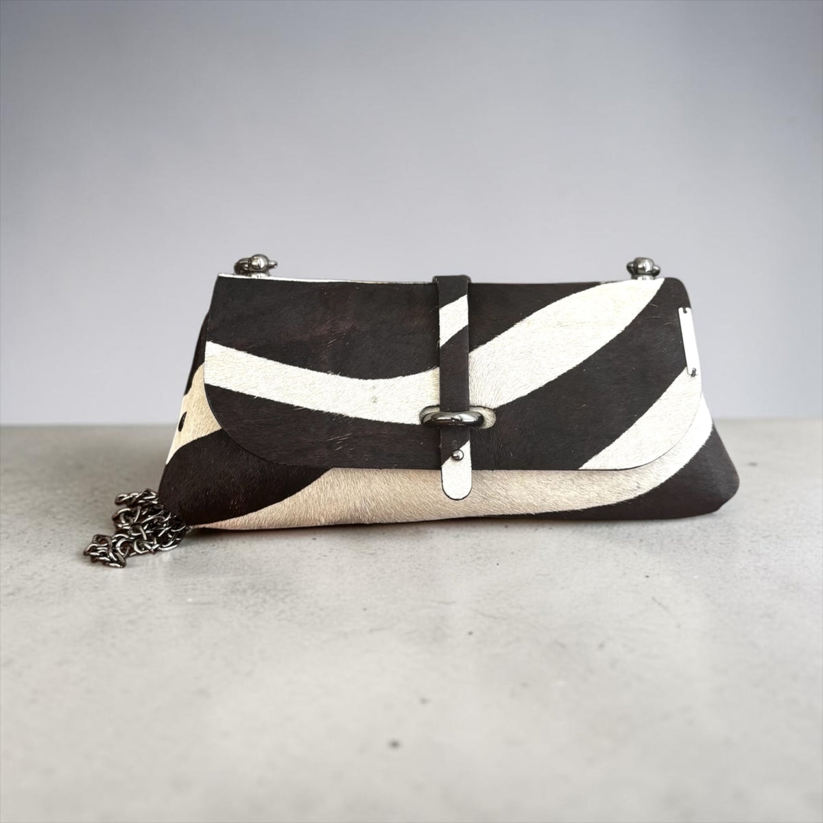 HAIR-ON DAISY BAG