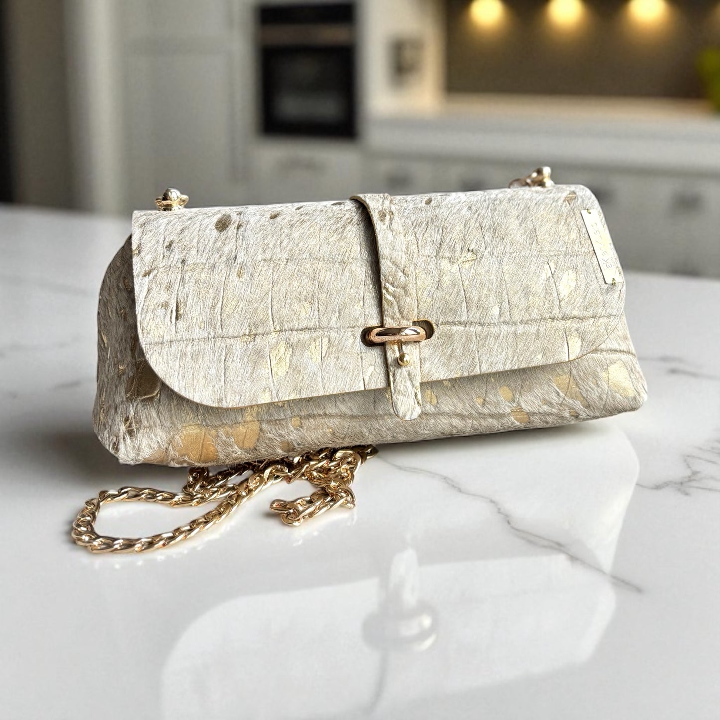HAIR ON DAISY BAG