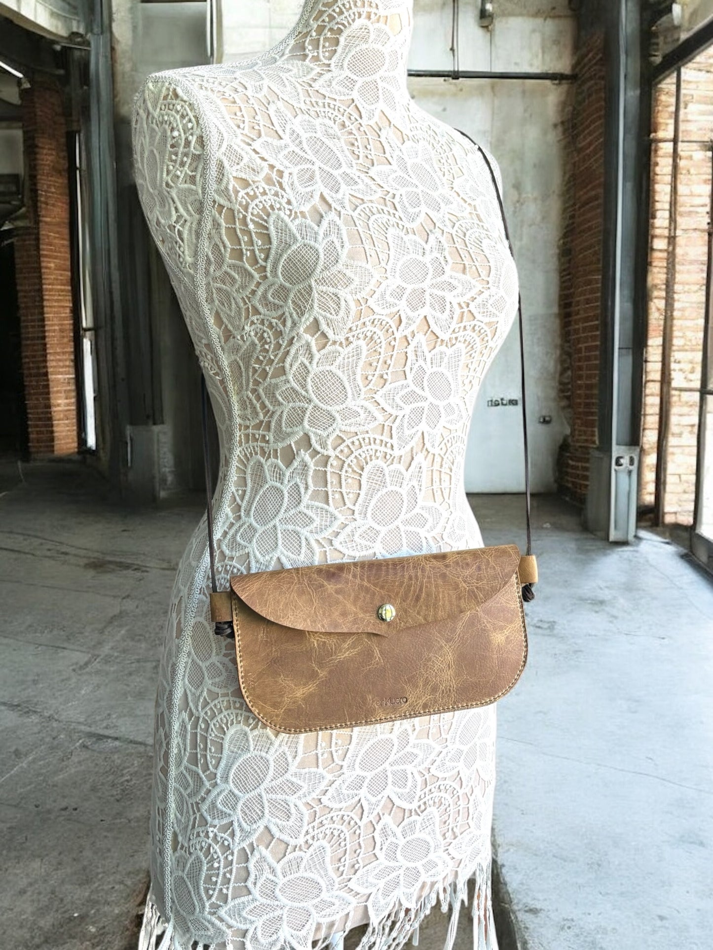 CIO LEATHER BAG