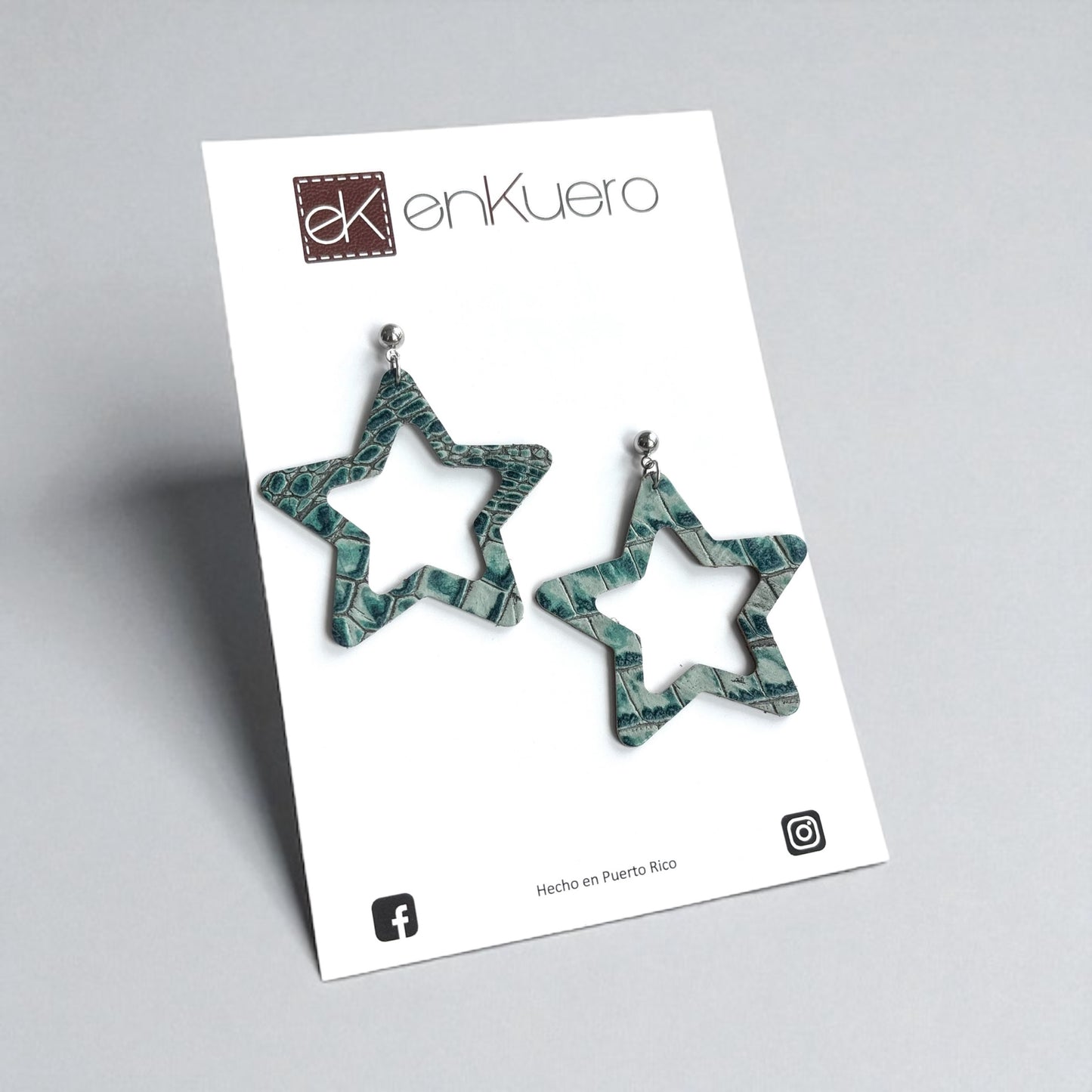 CUTOUT STARS EARRINGS