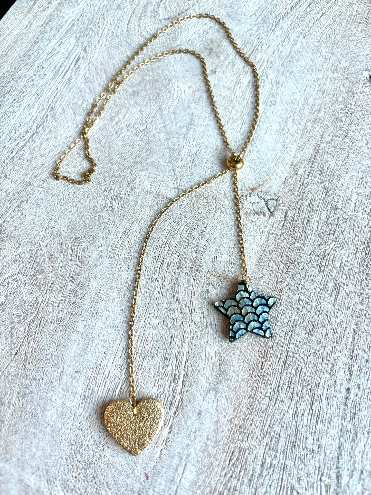 LEATHER HEART / STAR NECKLACE