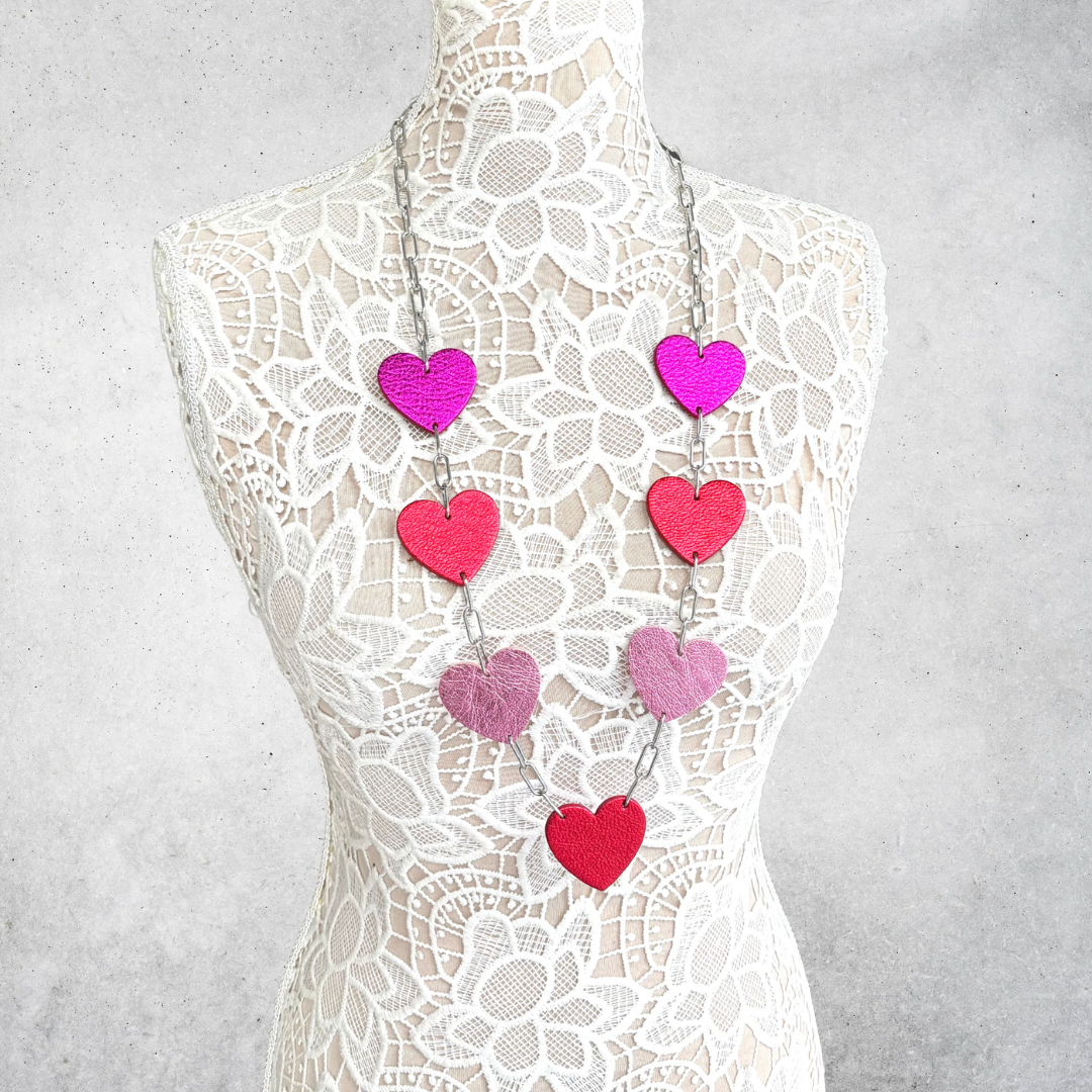 LEATHER HEARTS NECKLACE
