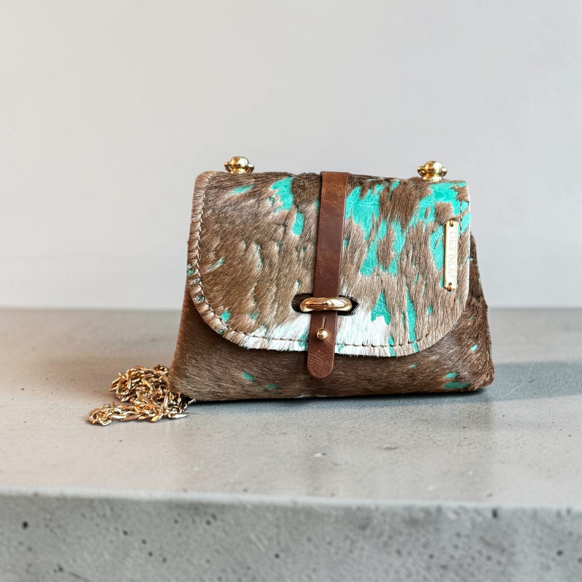 HAIR-ON MINI DAISY BAG