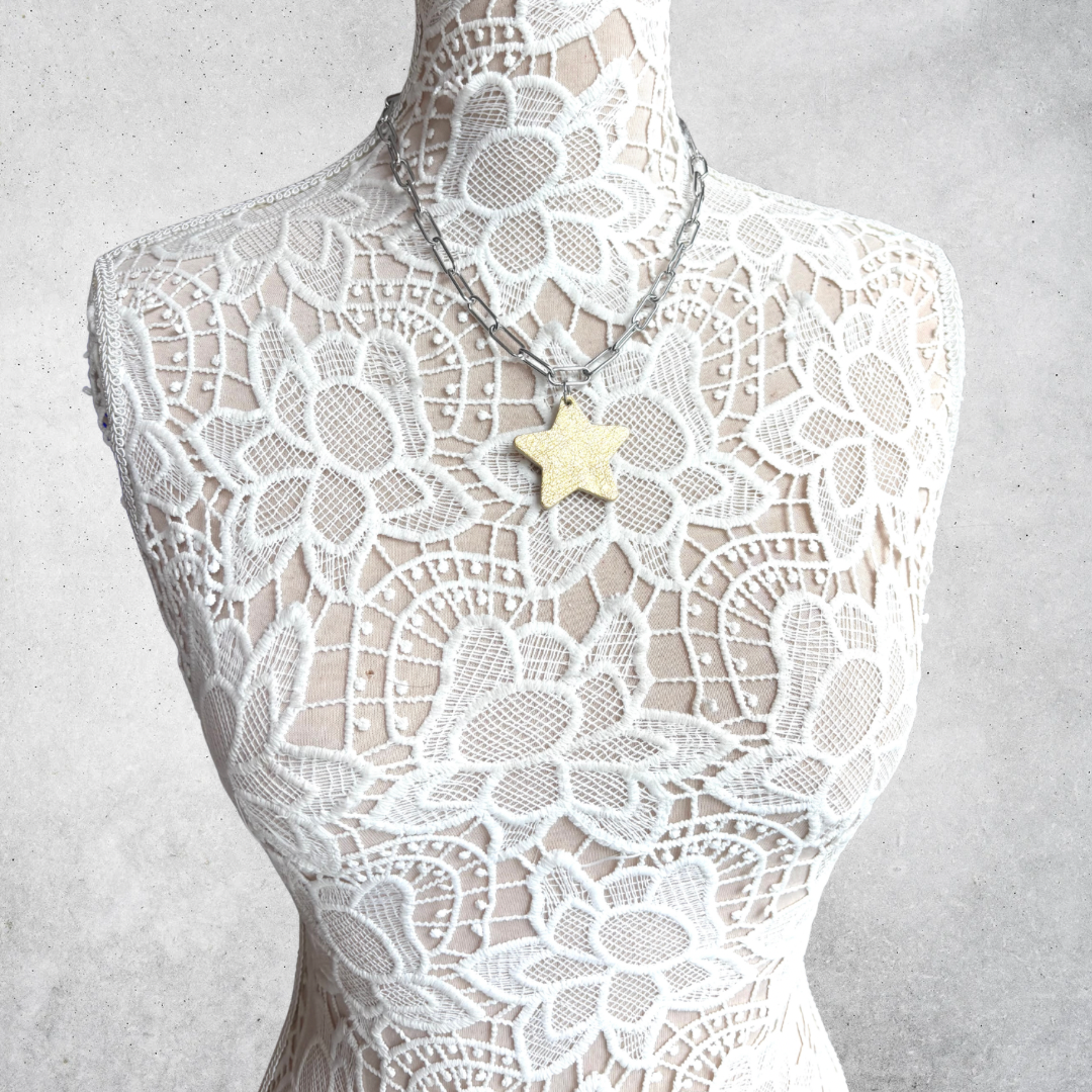 LEATHER STAR NECKLACE