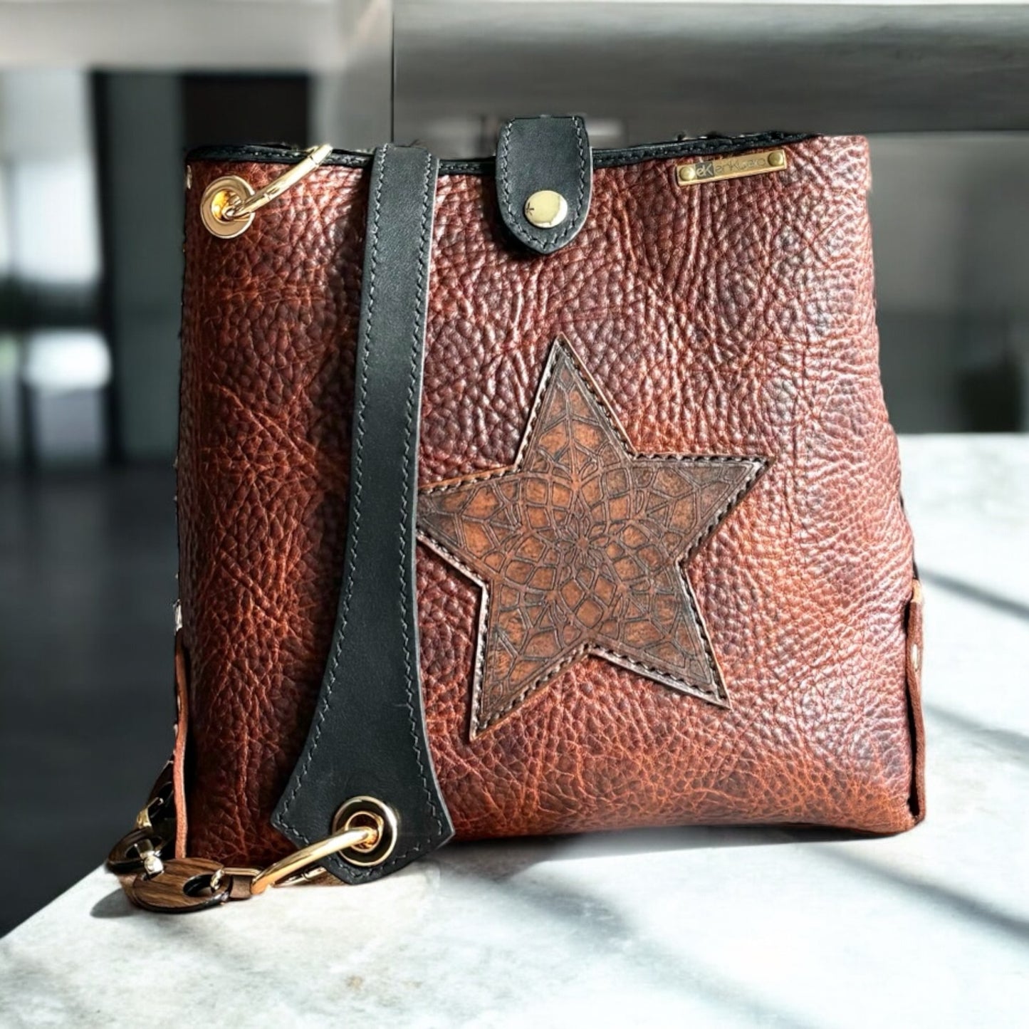 BUCKET BAG