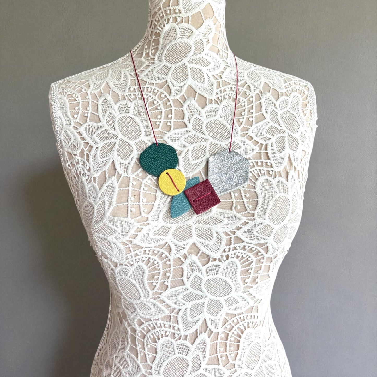 LEATHER GEO NECKLACE