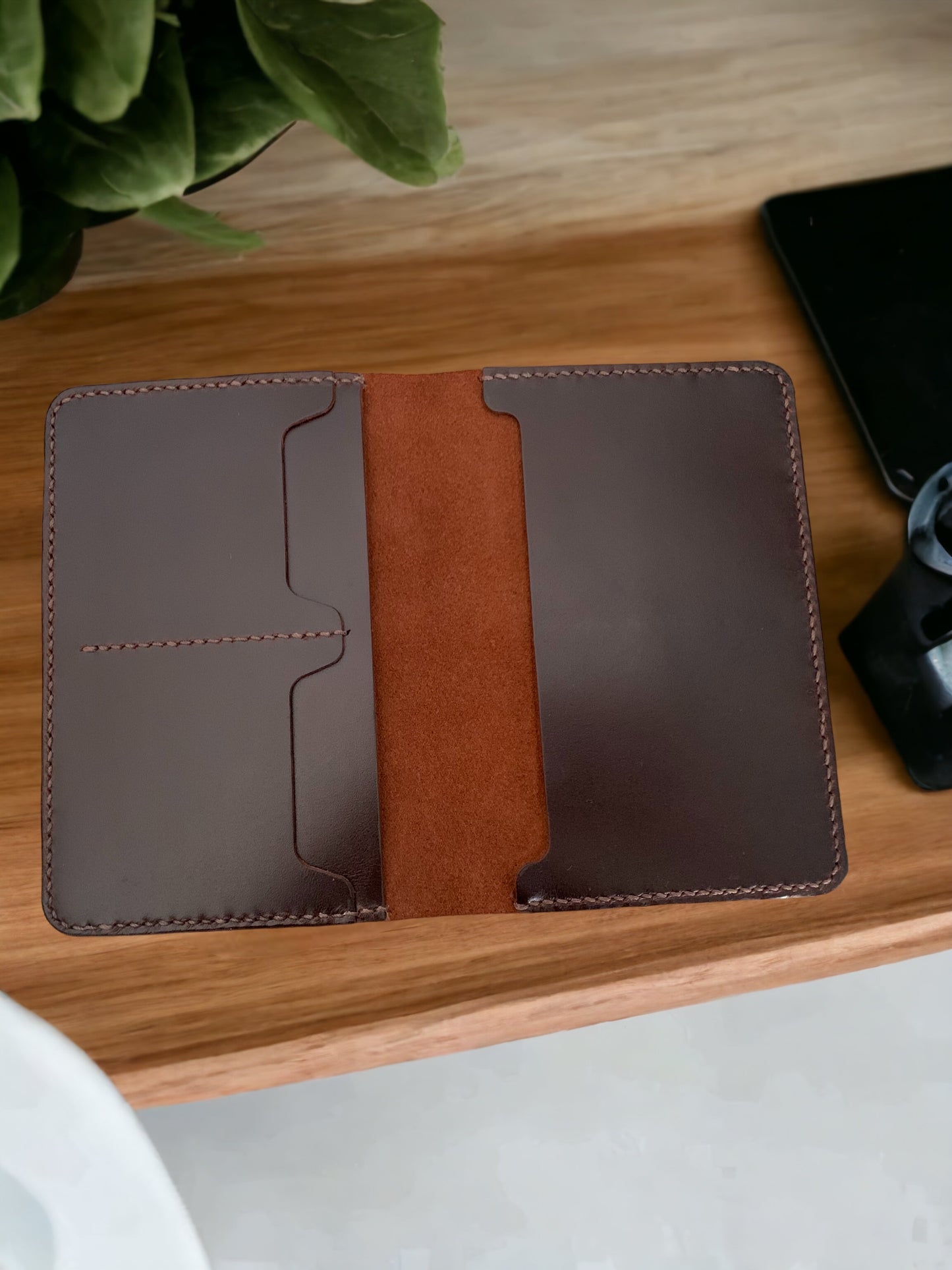 PASSPORT / CARD HOLDER