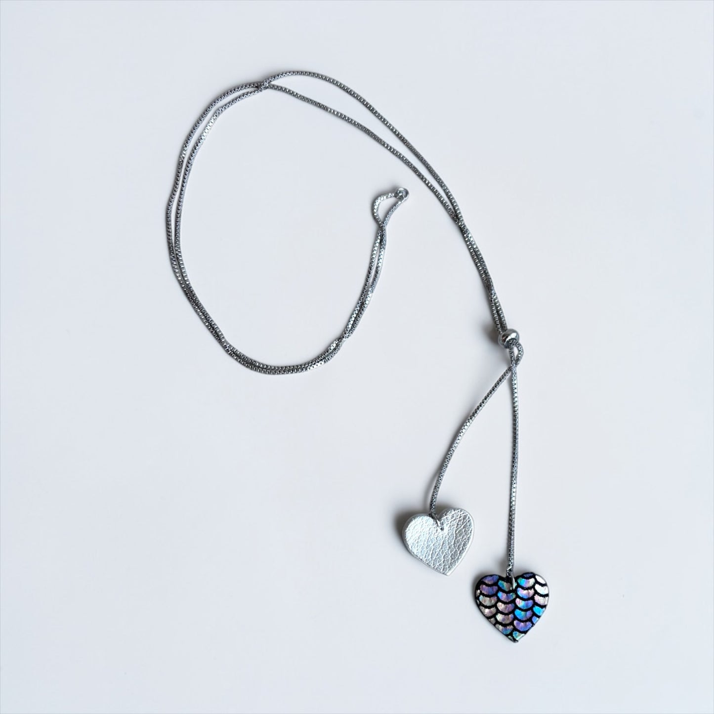 SLIDER LEATHER HEARTS NECKLACE