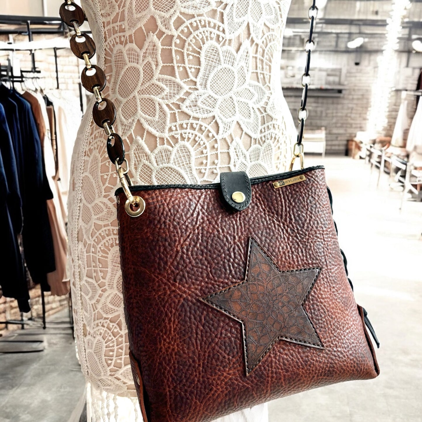 BUCKET BAG