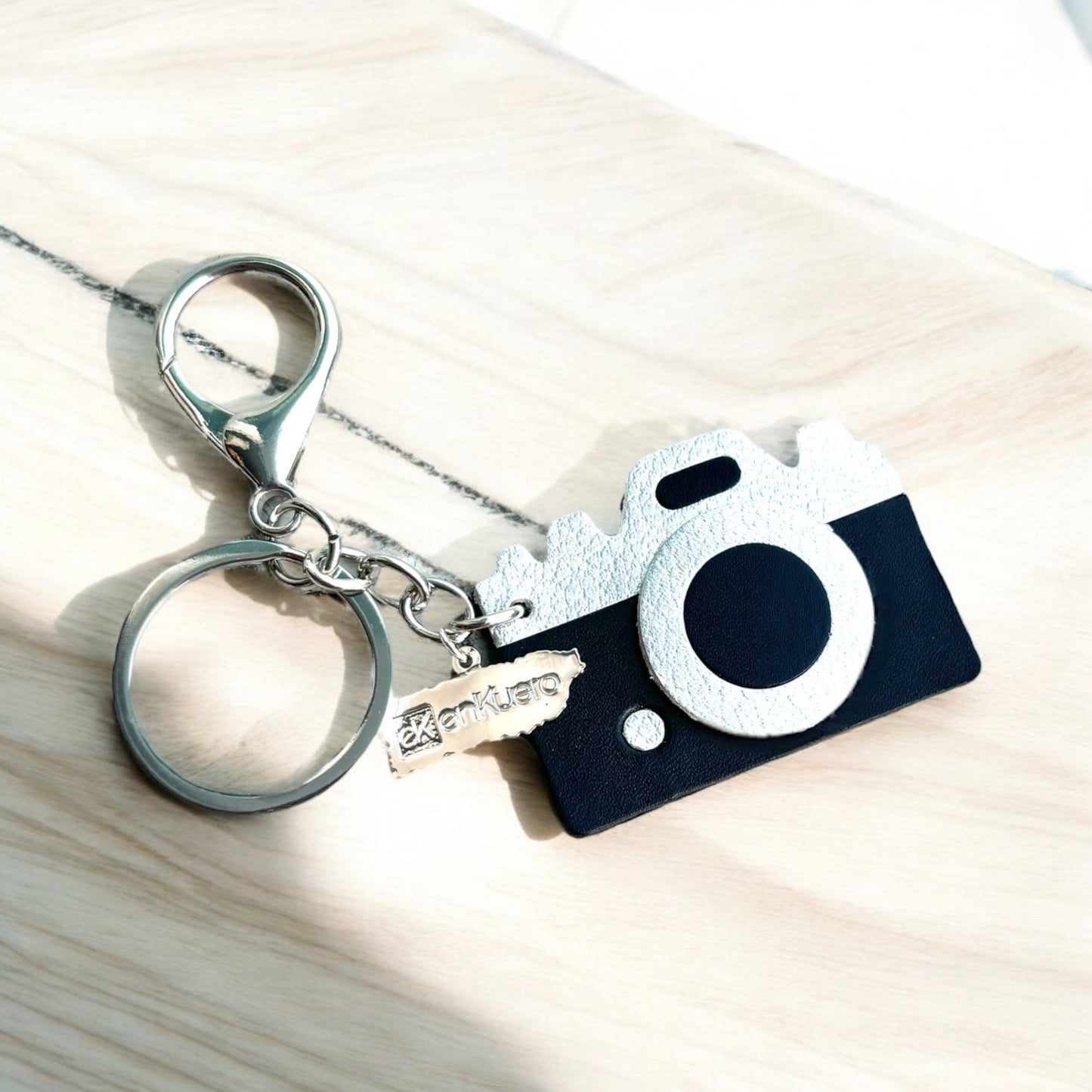 CAMERA KEYCHAIN / BAG CHARM