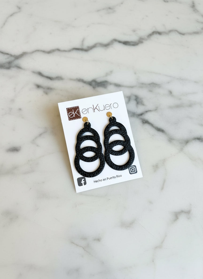 OVERLAPPING CIRCLES EARRINGS