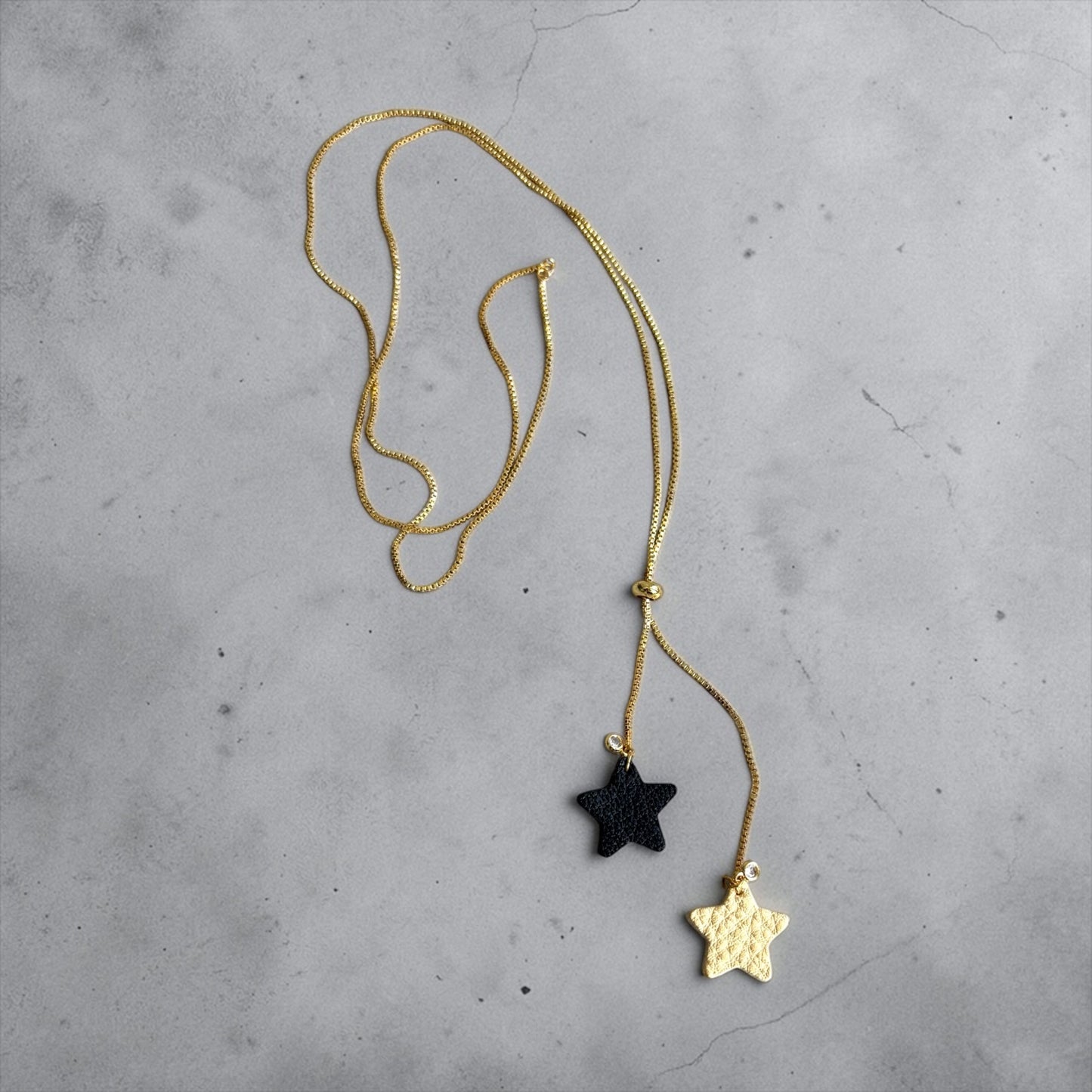 SLIDER LEATHER STARS NECKLACE