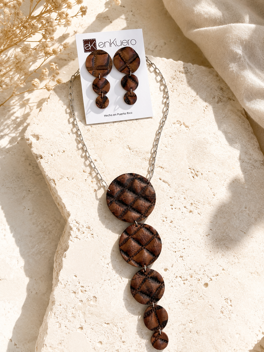 EARRINGS AND NECKLACE SET