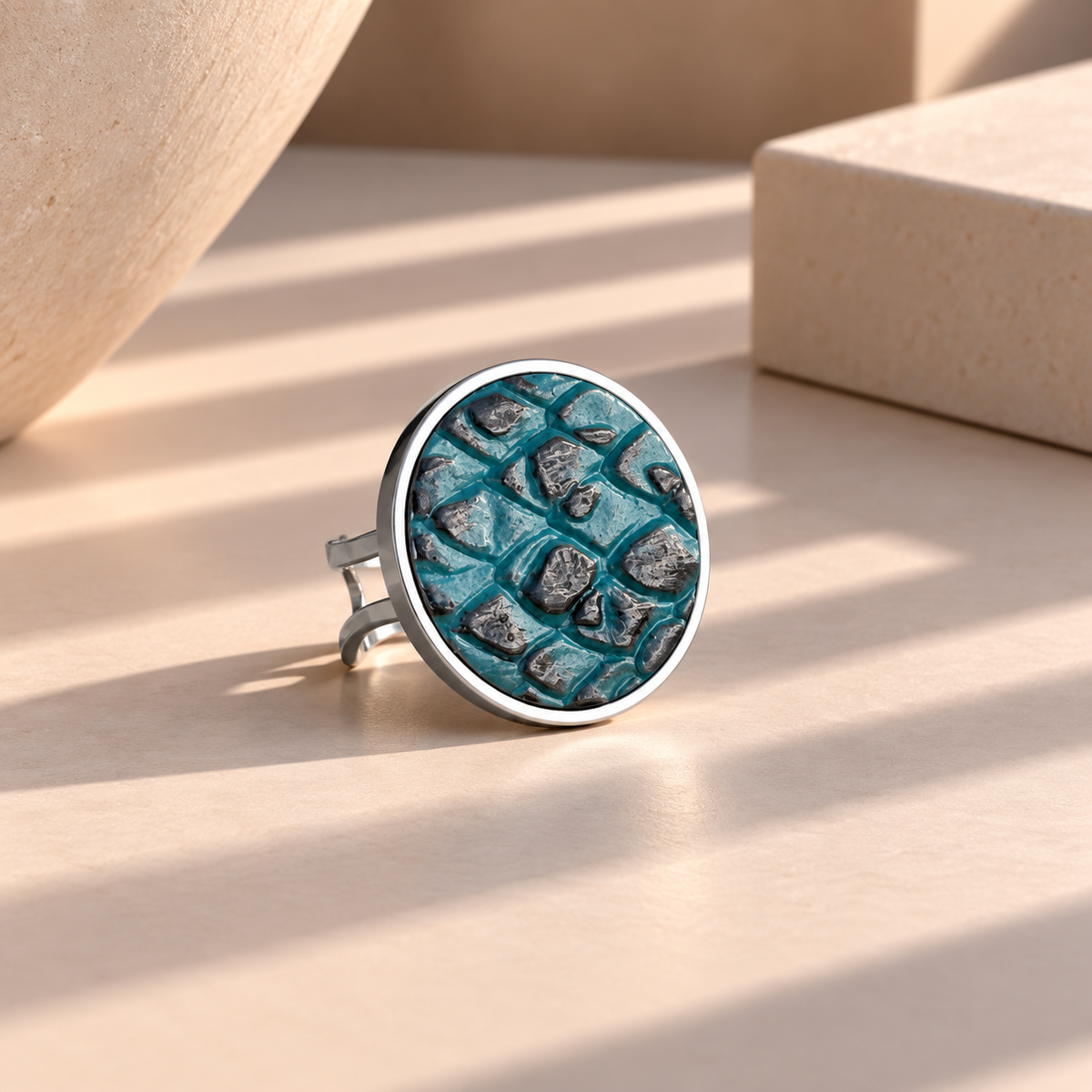 ROUND LEATHER RING