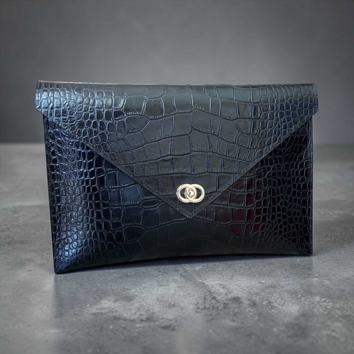 OVERSIZE CLUTCH BAG