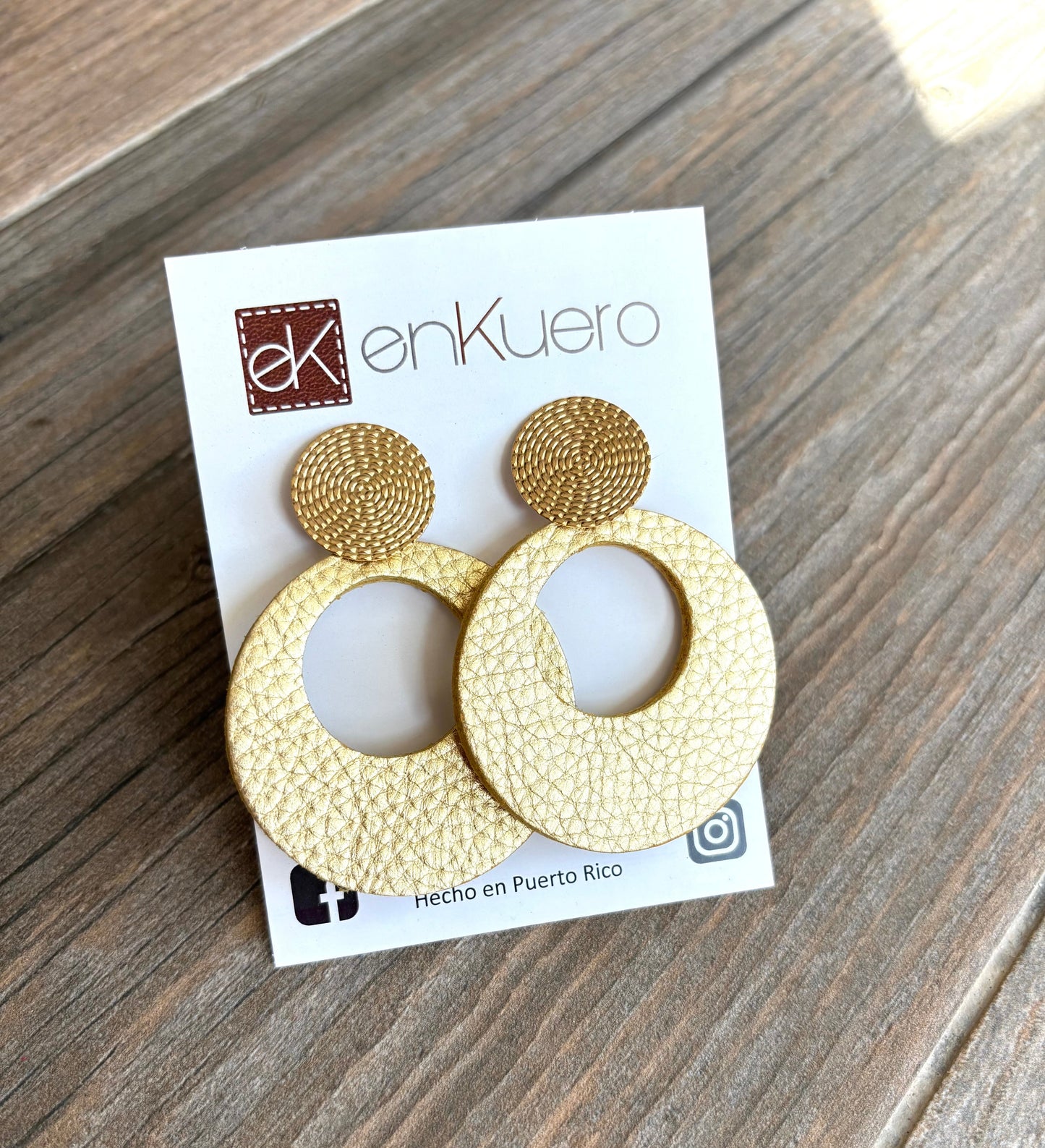 CUTOUT CIRCLE EARRINGS