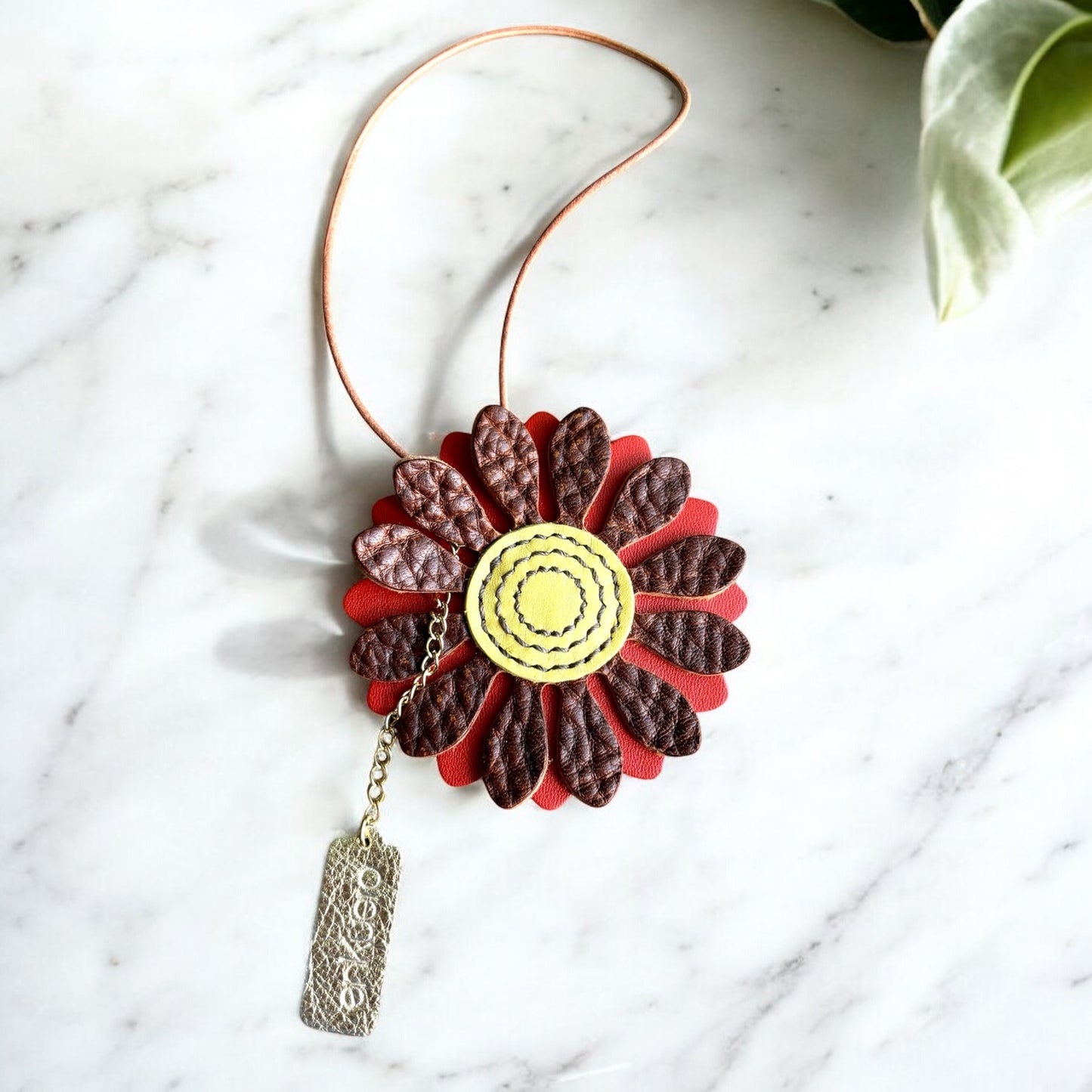 FLOWER KEYCHAIN / BAG CHARM