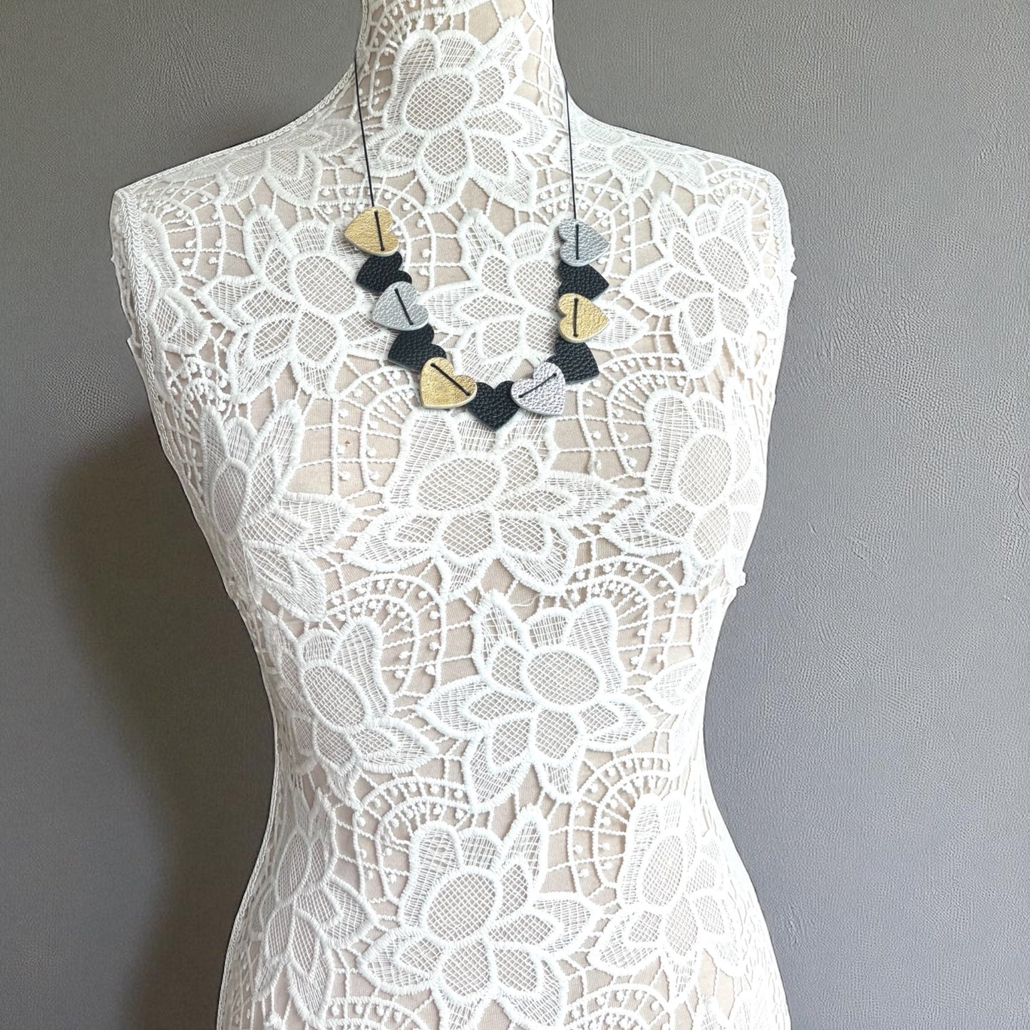LEATHER HEARTS NECKLACE