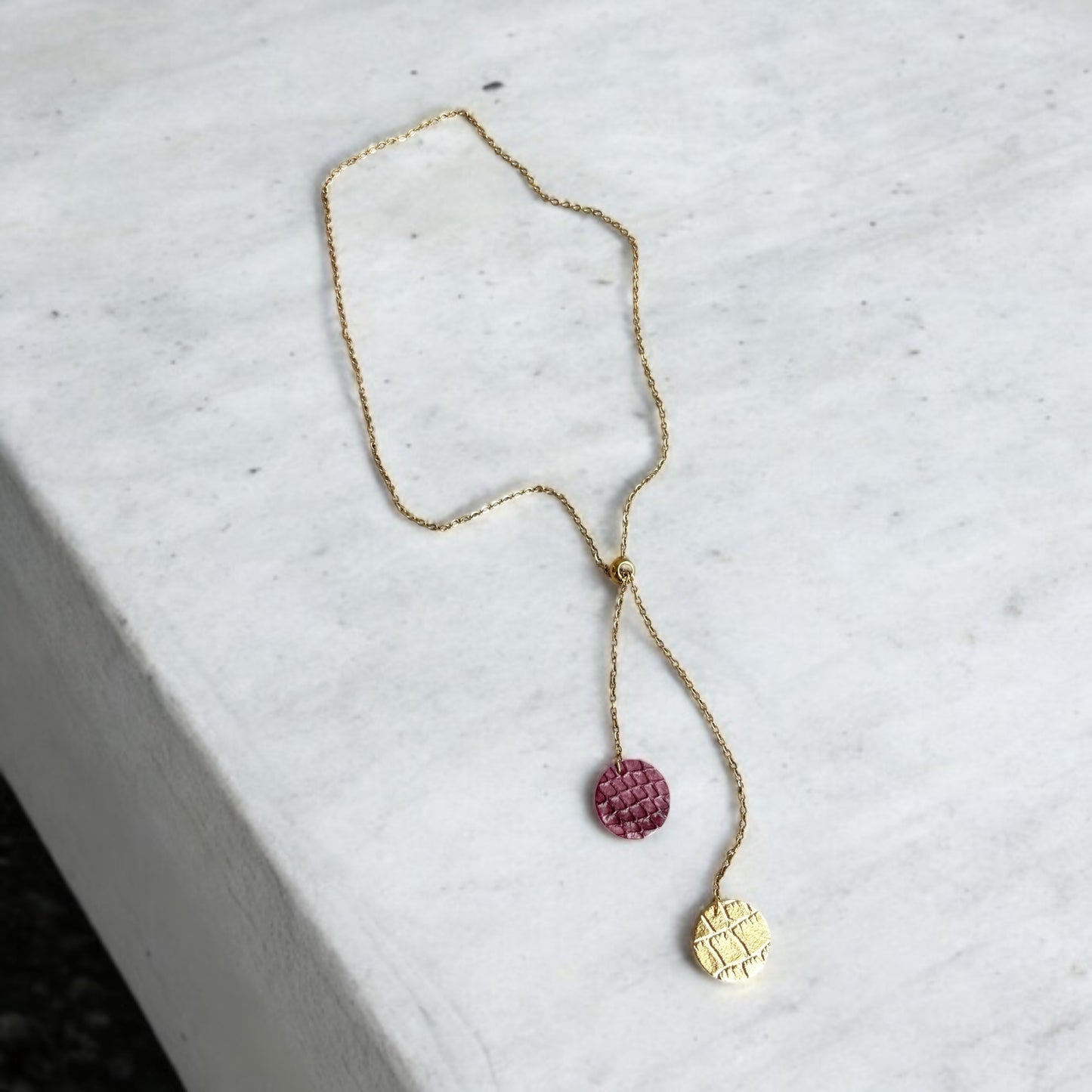 SLIDER LEATHER NECKLACE