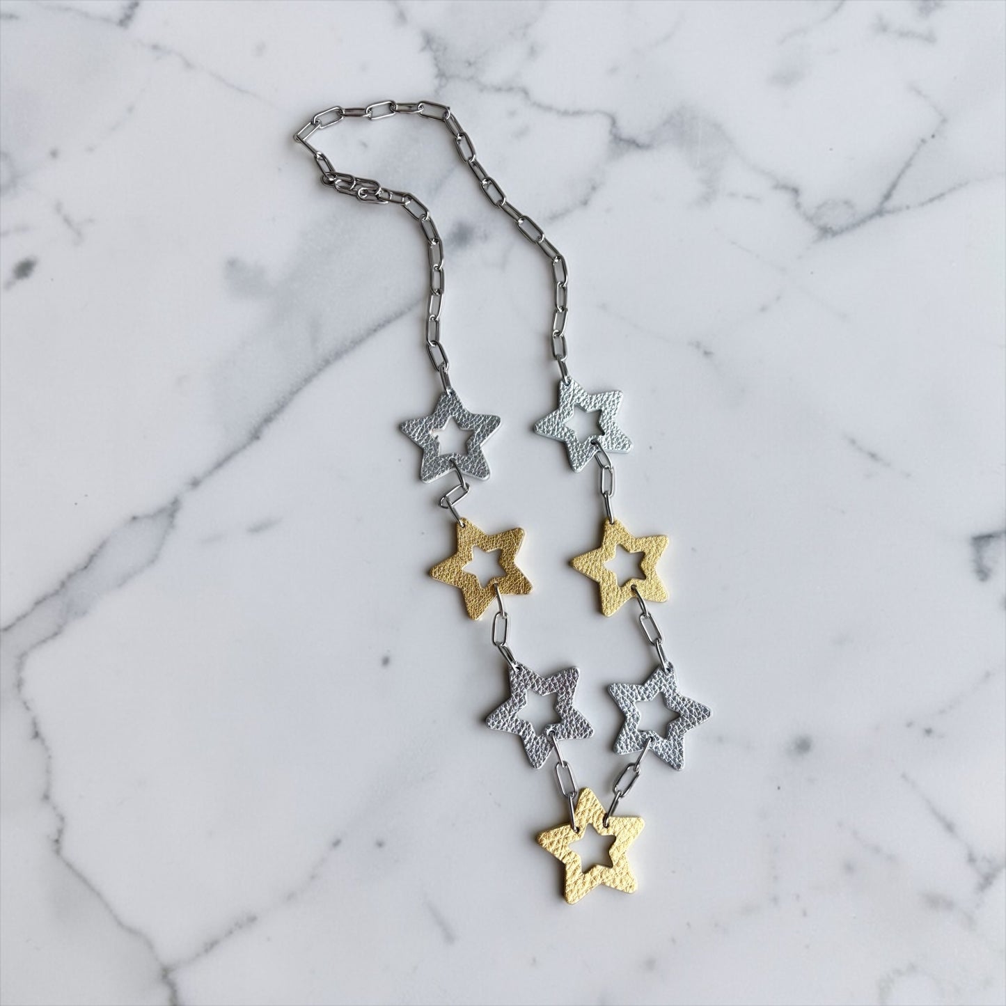 LEATHER STARS NECKLACE