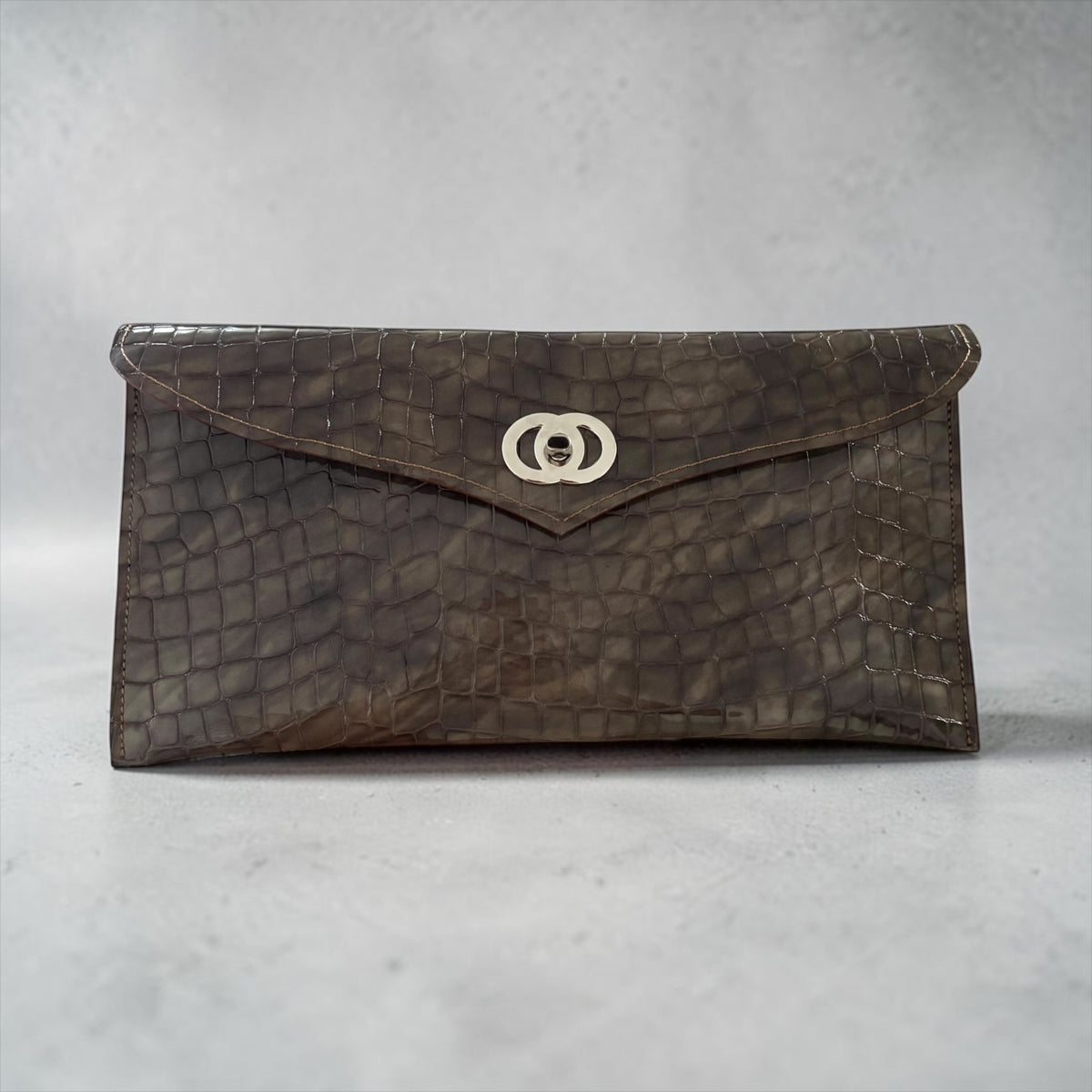 CLUTCH BAG