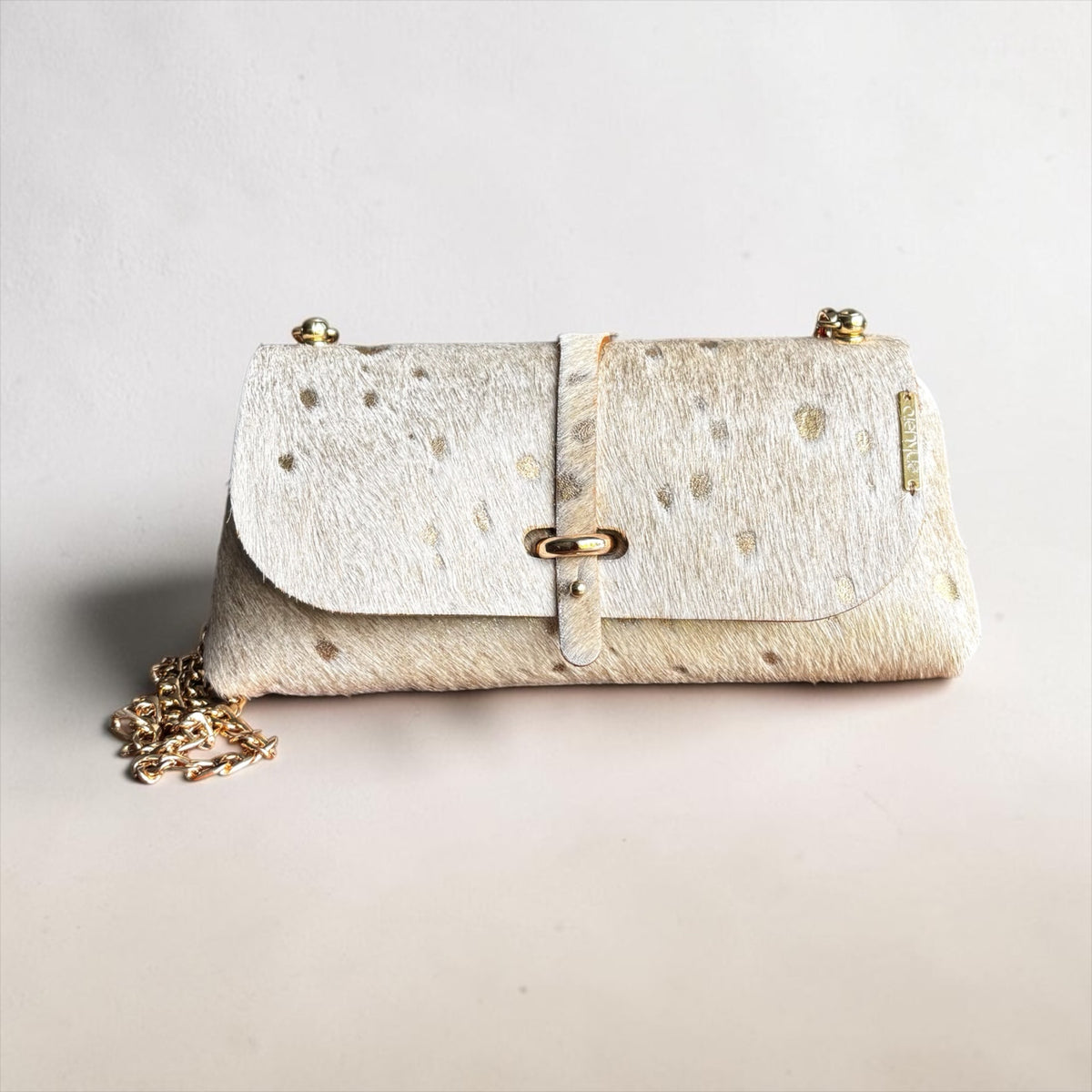 HAIR-ON DAISY BAG