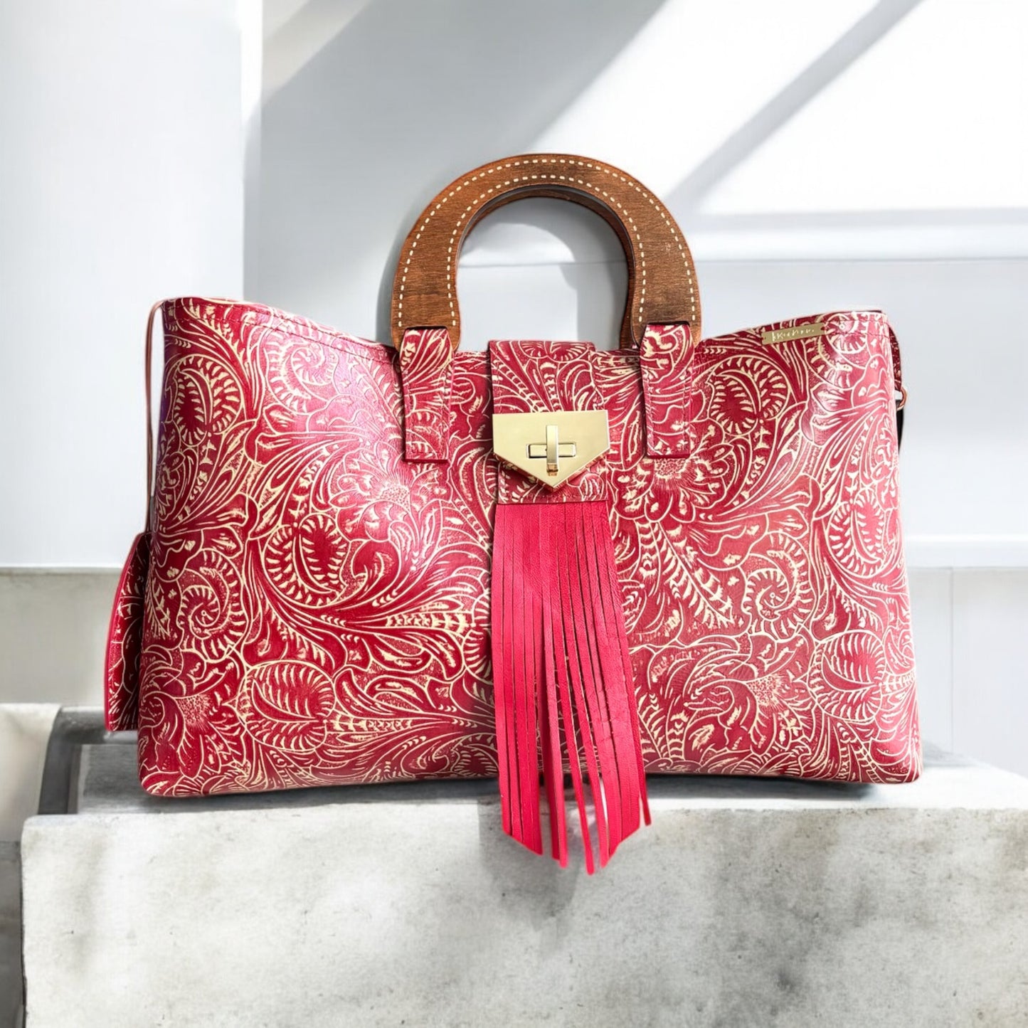EMBOSSED LEATHER TOTE BAG