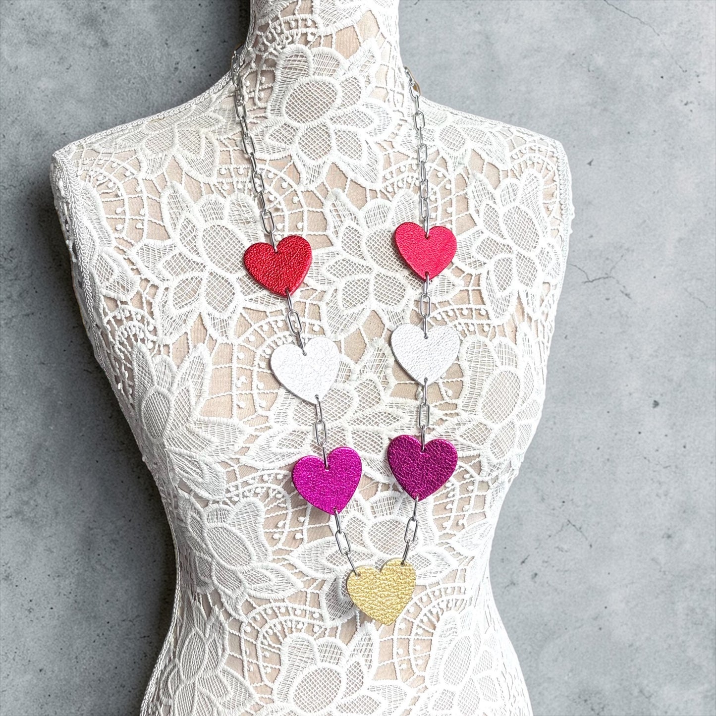 LEATHER HEARTS NECKLACE