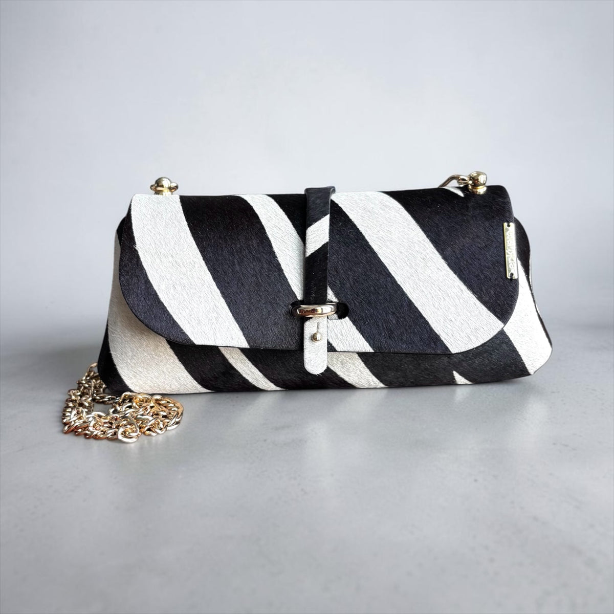 HAIR-ON DAISY BAG