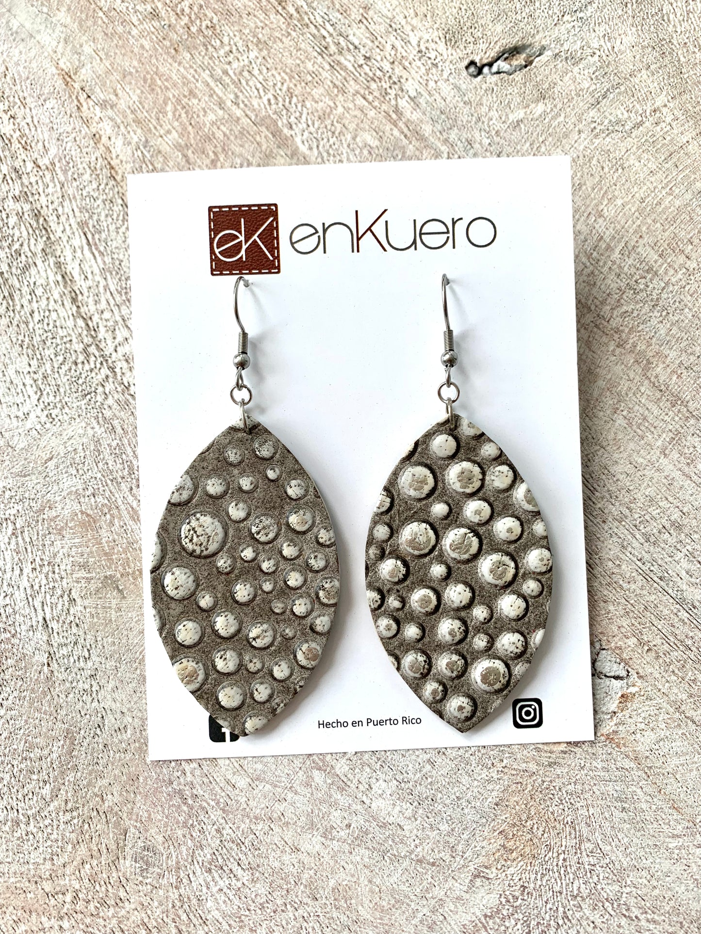 EMBOSSED LEAF EARRINGS
