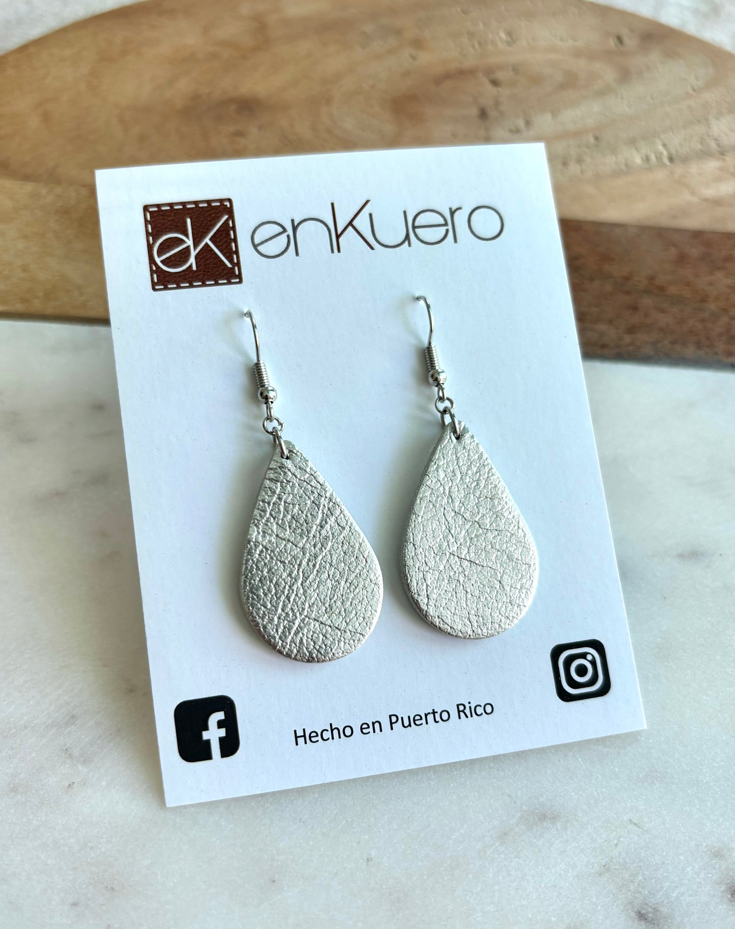 TEARDROP EARRINGS