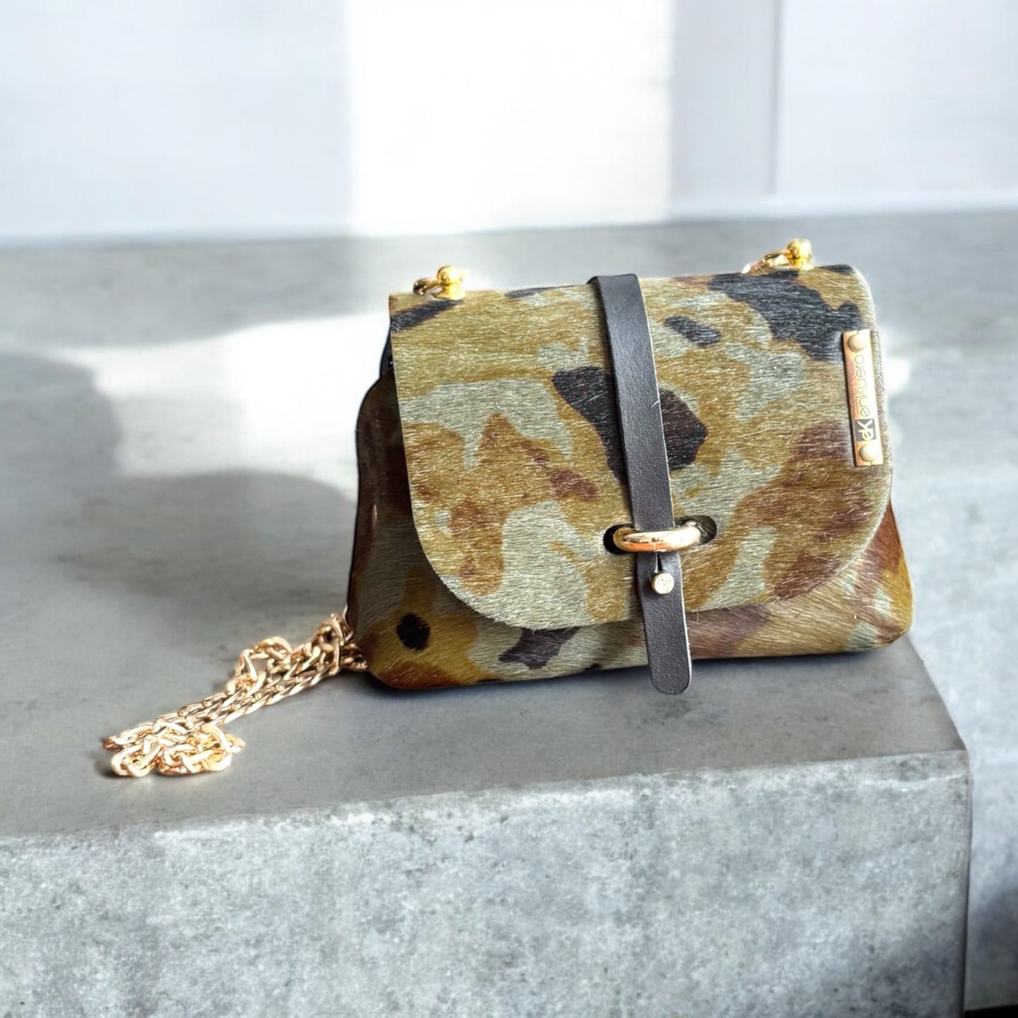 HAIR ON MINI DAISY BAG