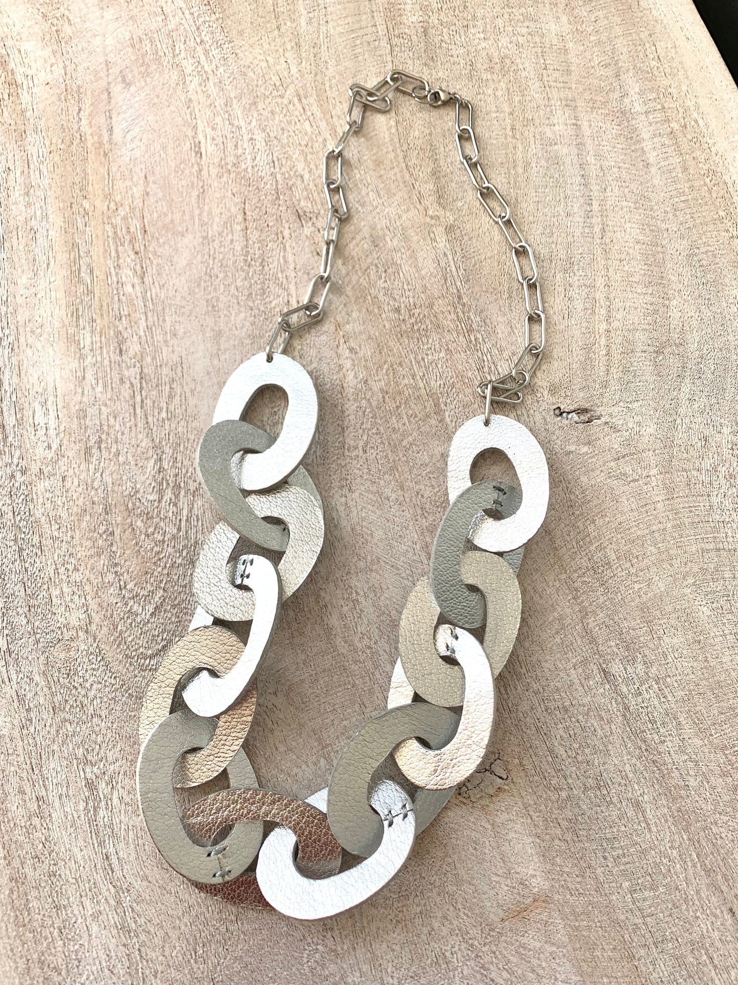 LEATHER NECKLACE