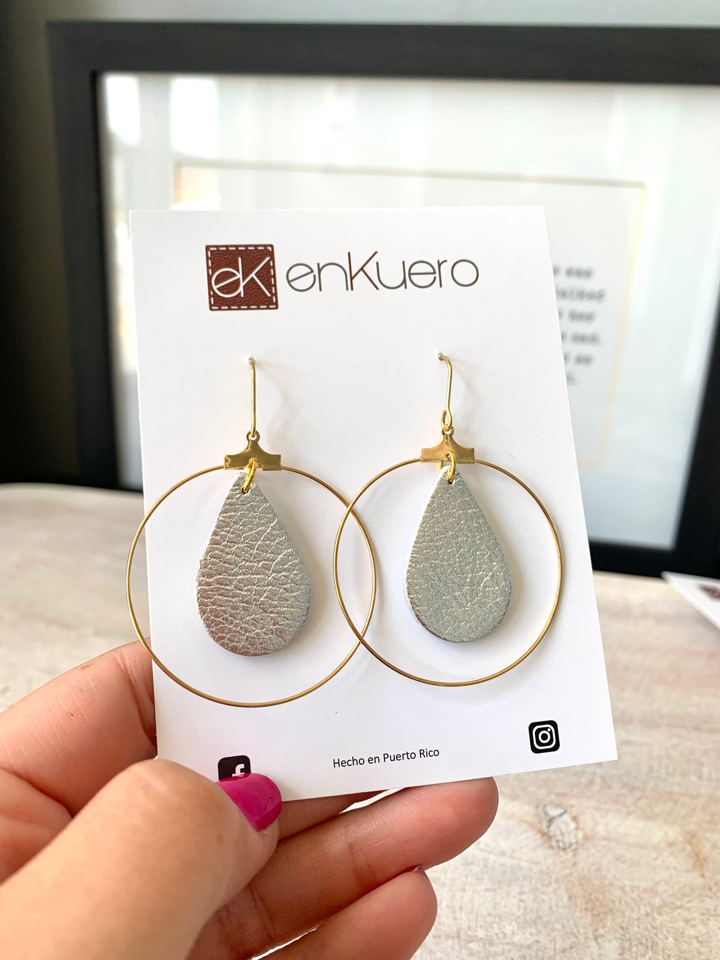 TEARDROP EARRINGS