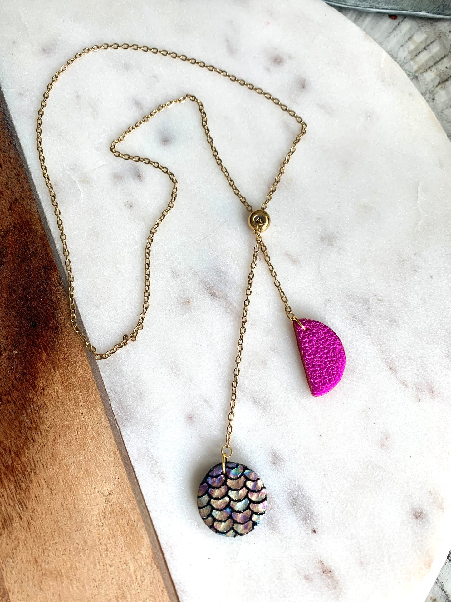GEO NECKLACE