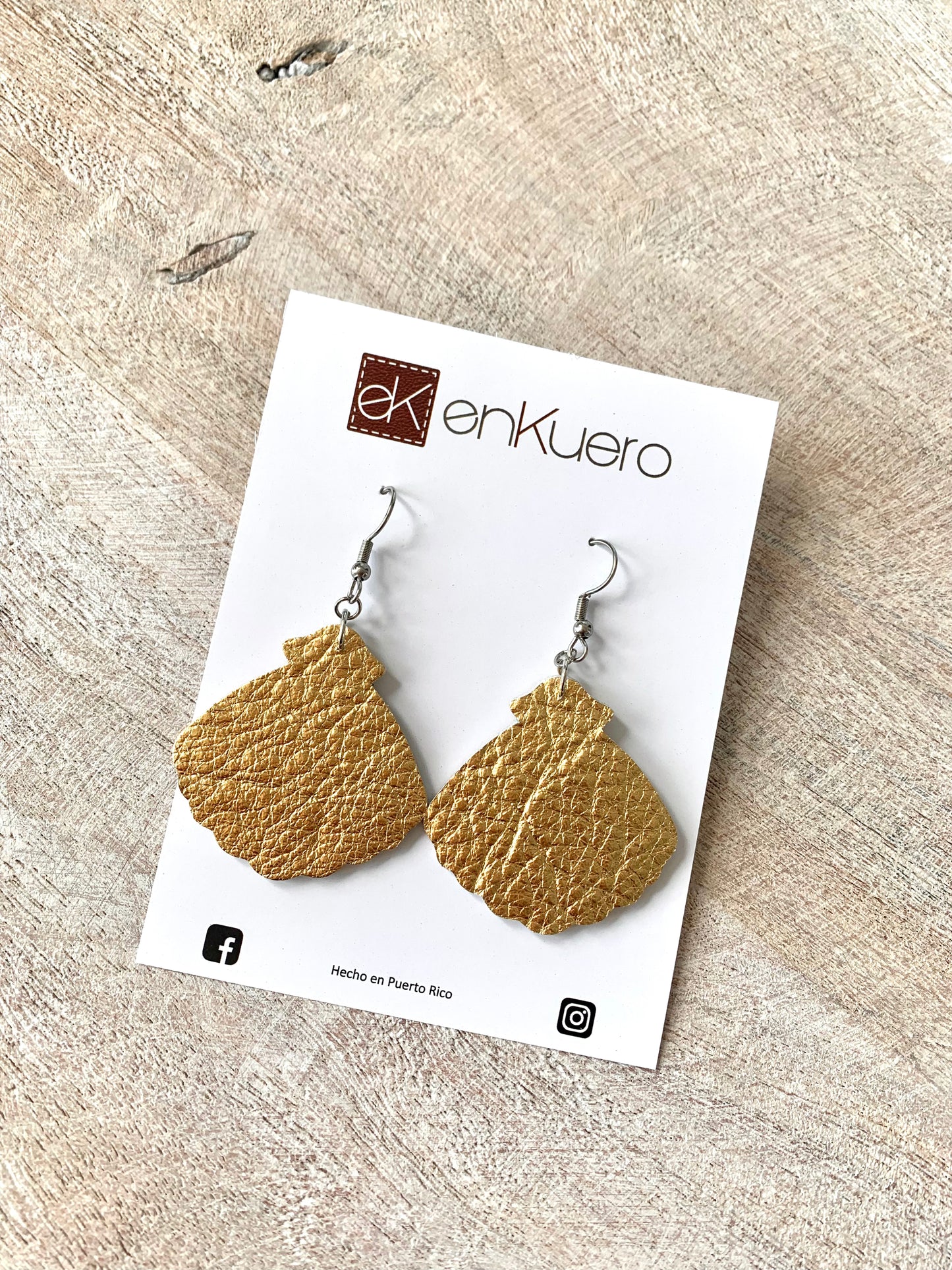 SEASHELL EARRINGS