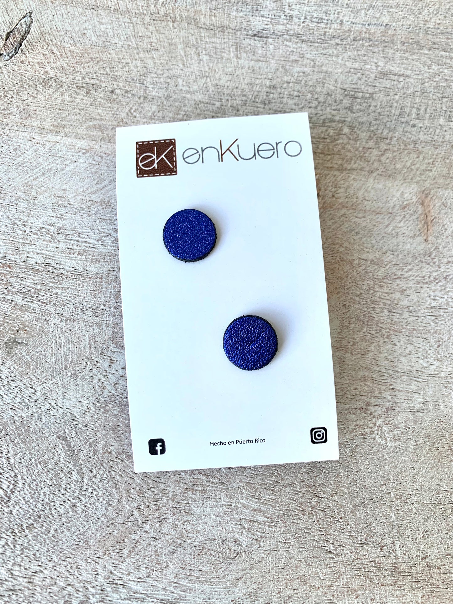ROUND STUD EARRINGS