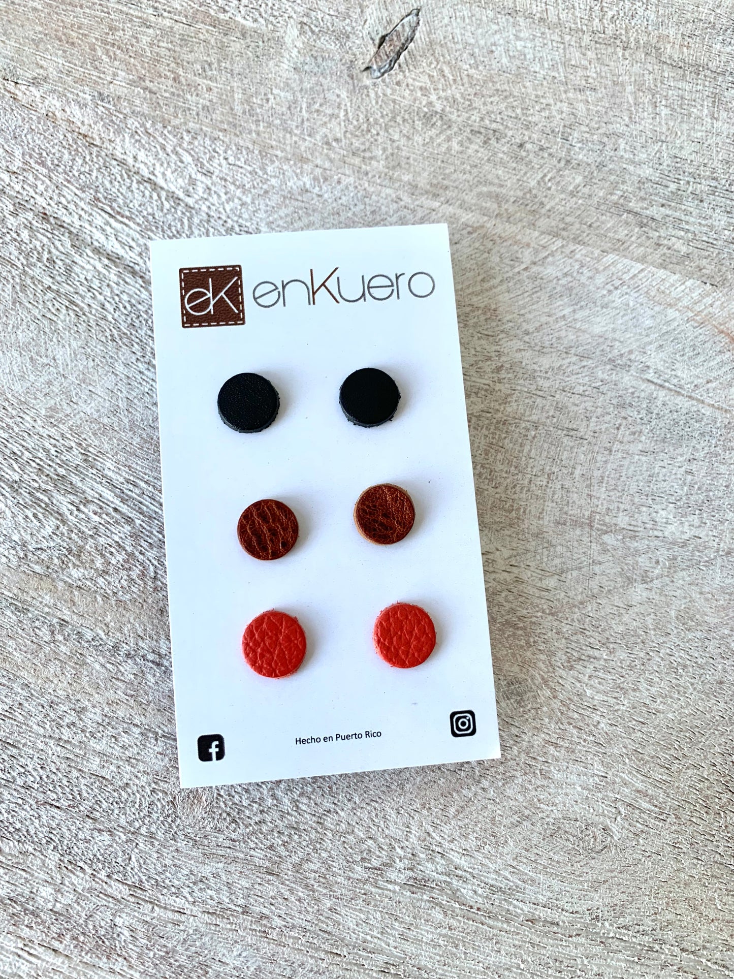 STUD EARRINGS