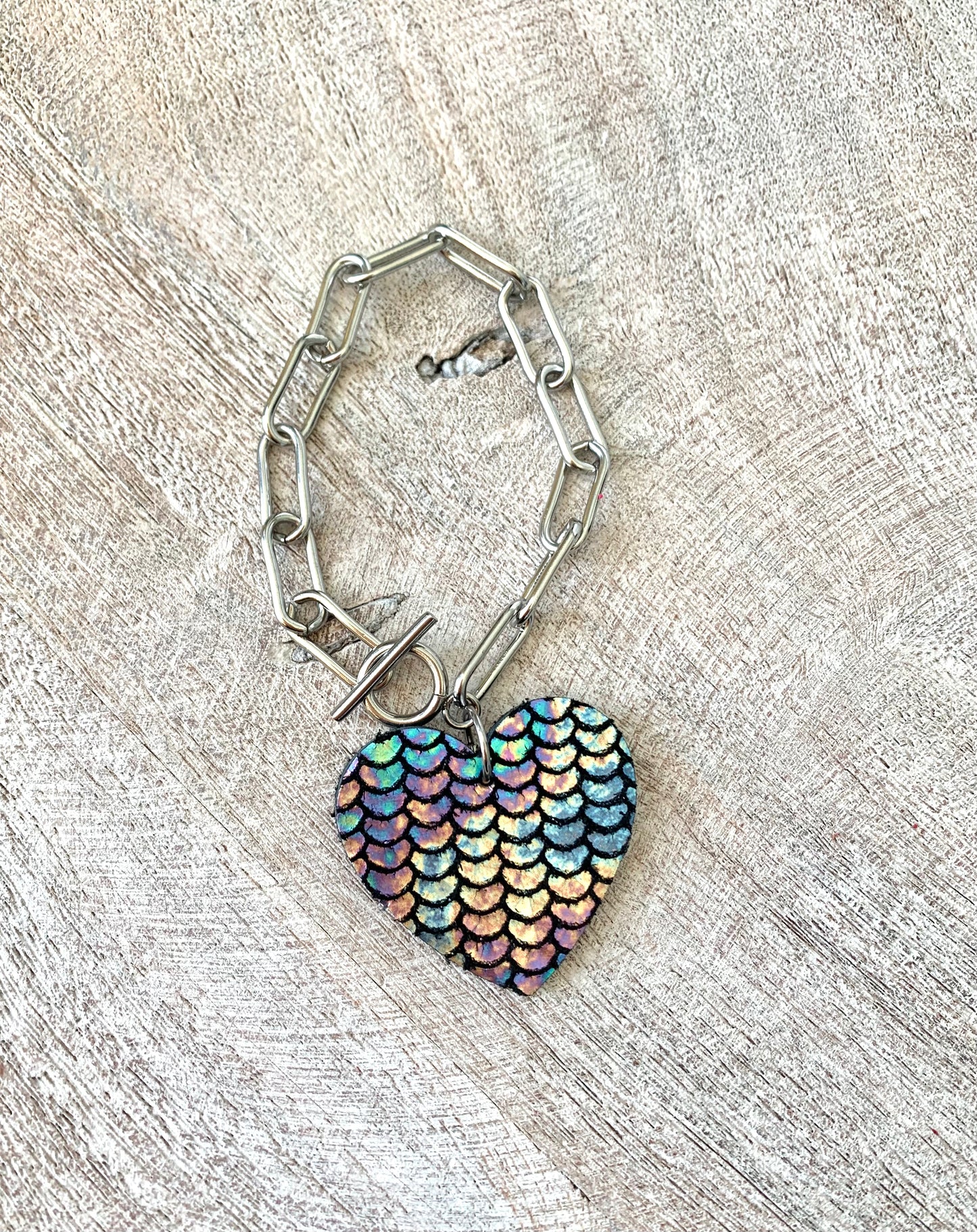 LEATHER HEART BRACELET