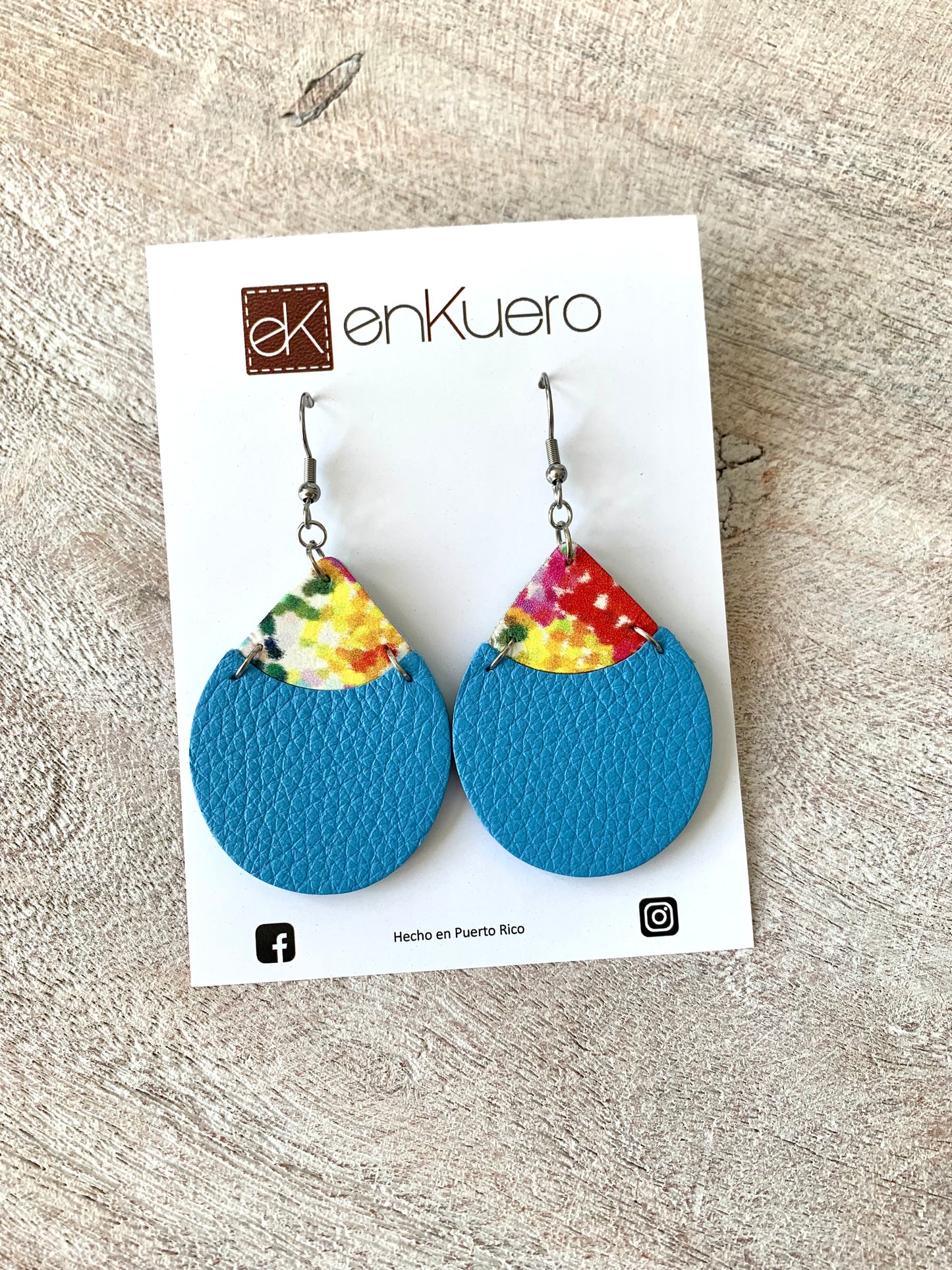 TEARDROP EARRINGS