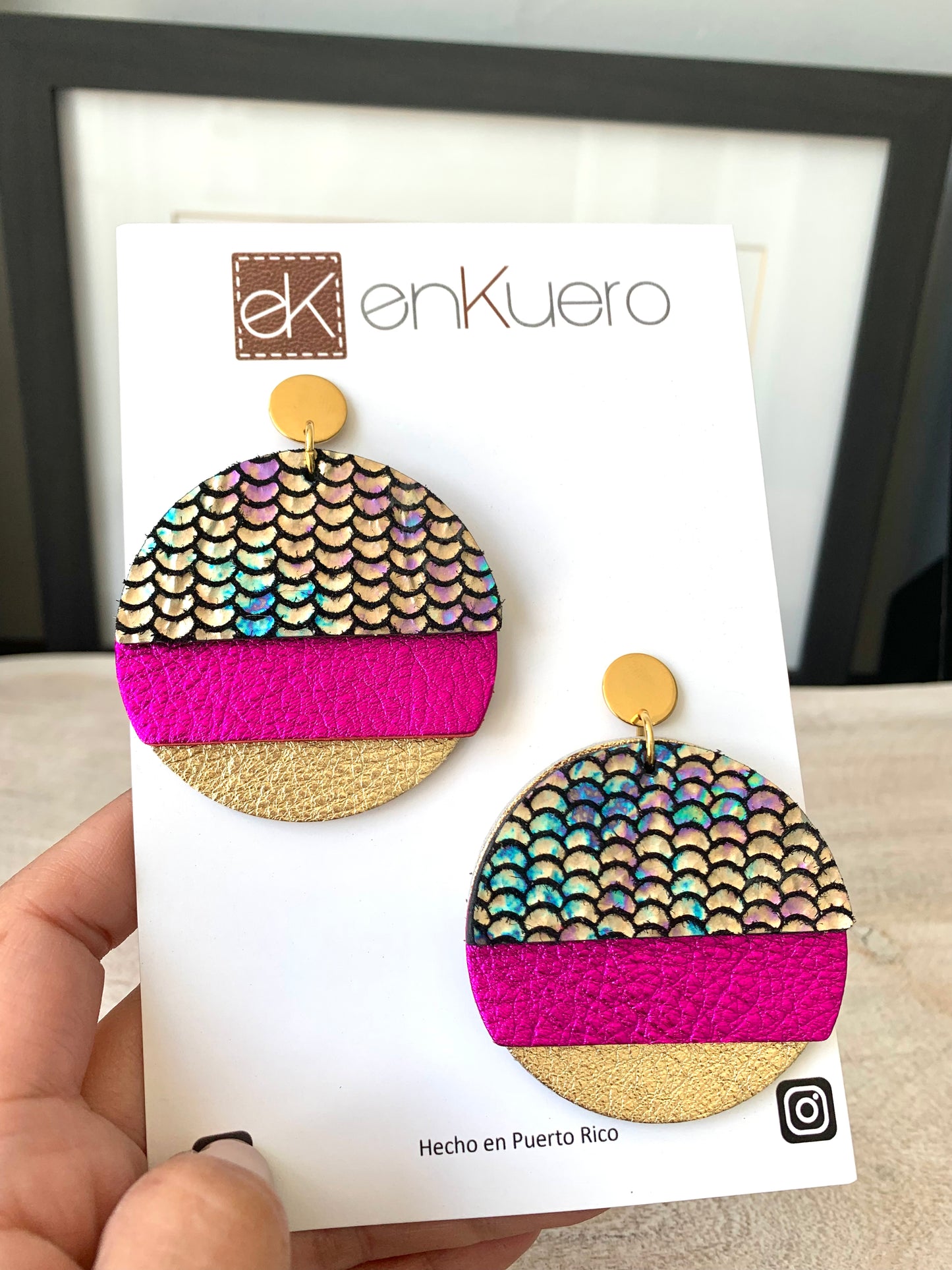 ROUND MERMAID EARRINGS