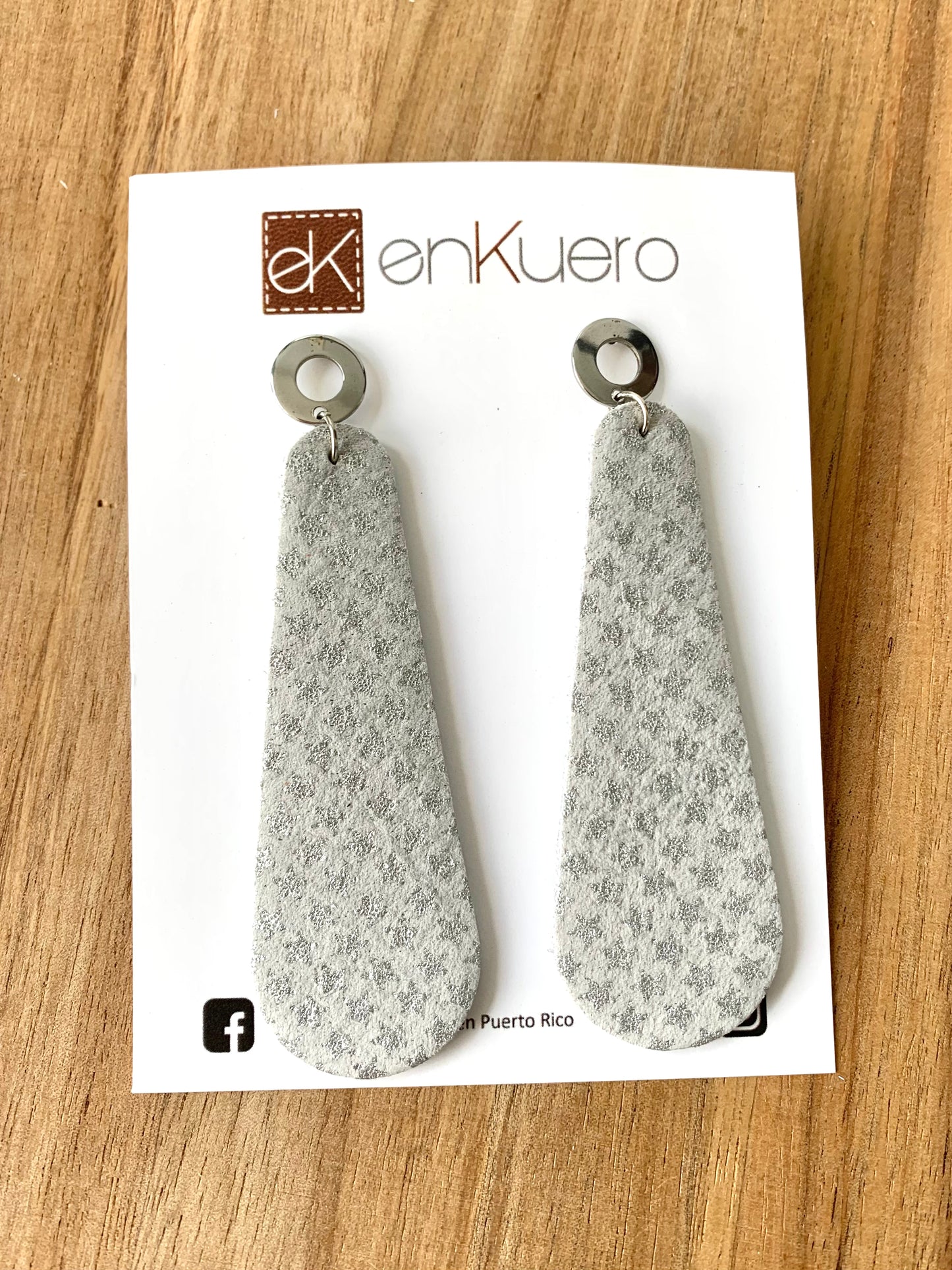 SILVER STARS LEATHER EARRINGS