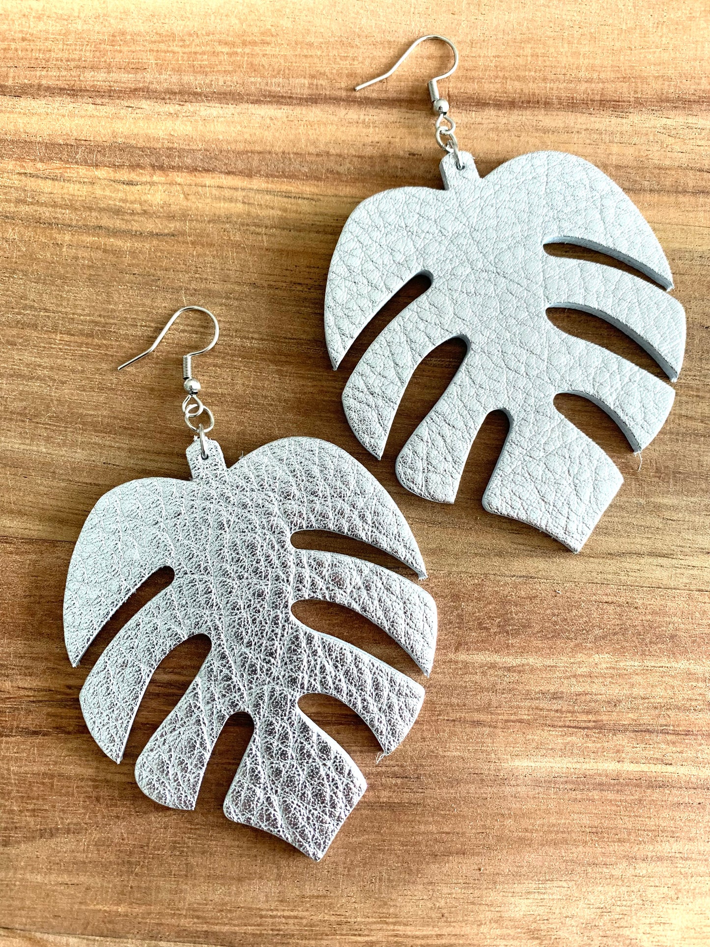 SILVER TROPICAL LEAF EARRINGS