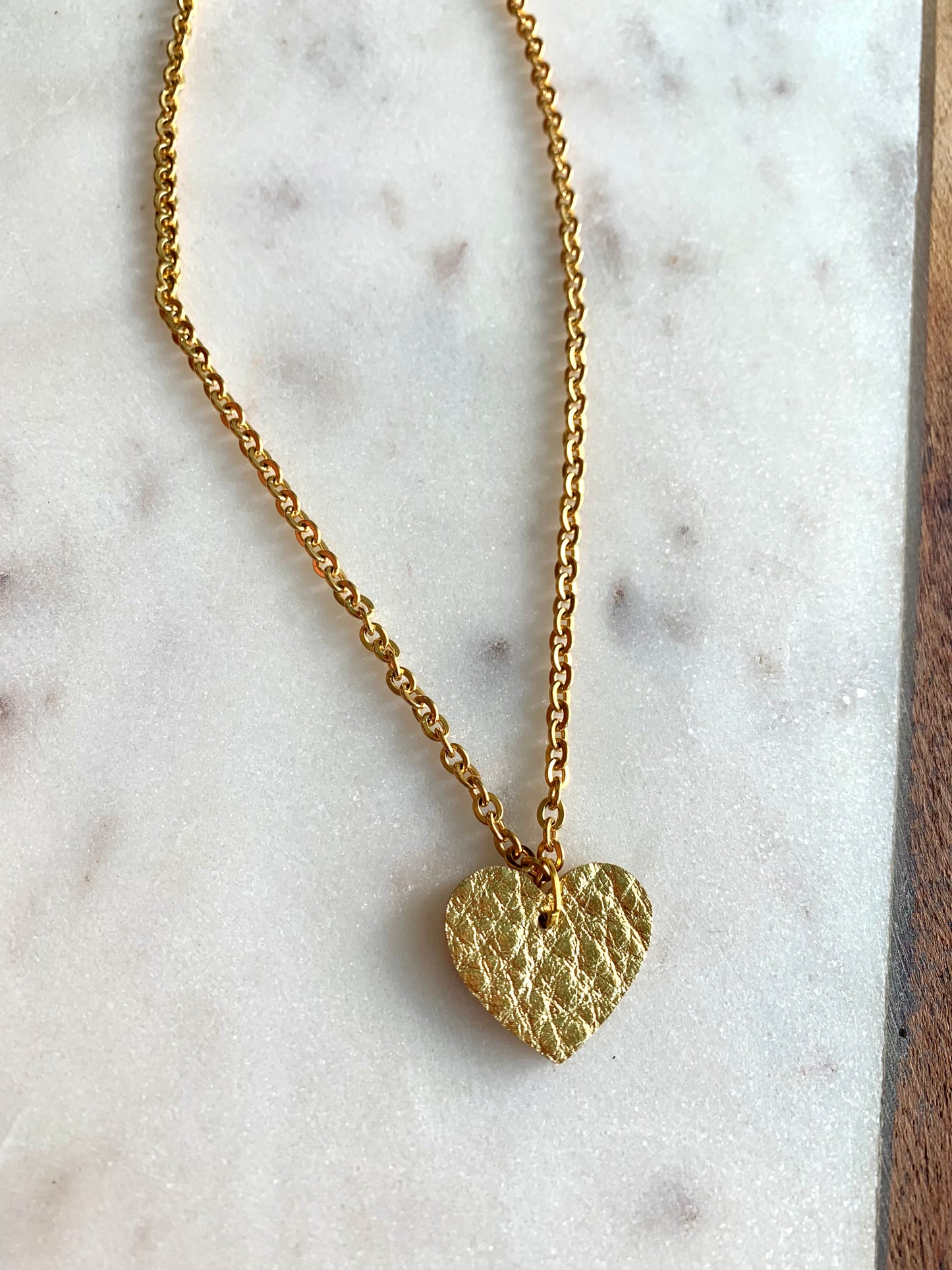 GOLD HEART NECKLACE