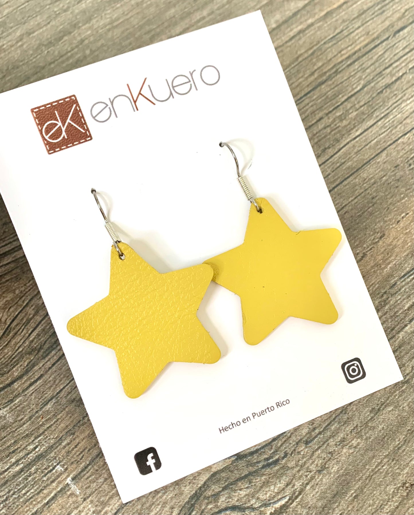 STAR EARRINGS