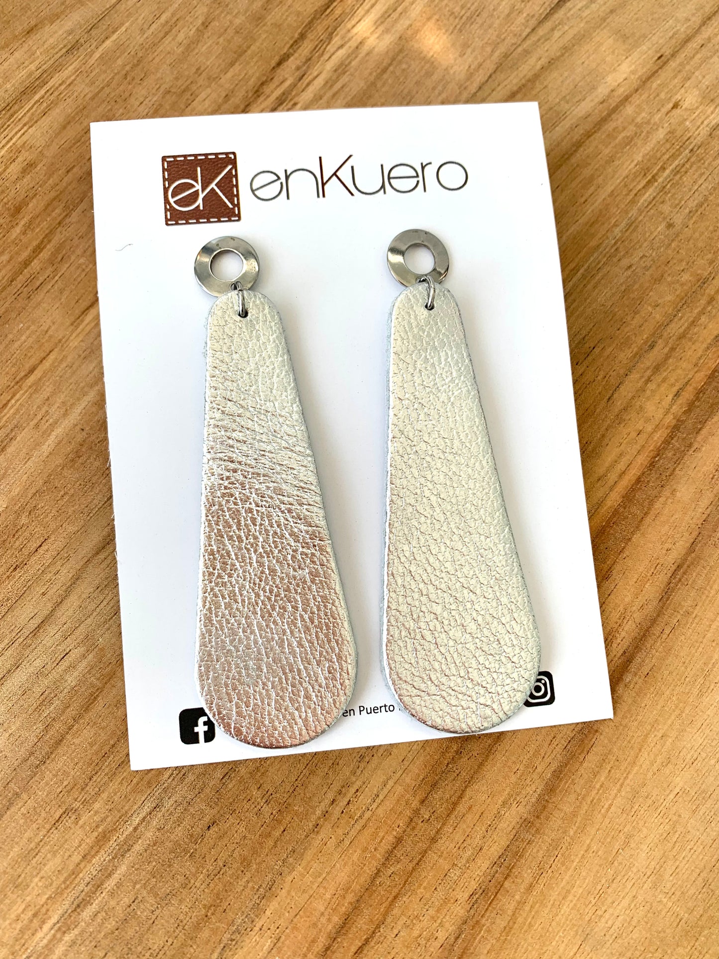SILVER LEATHER EARRINGS
