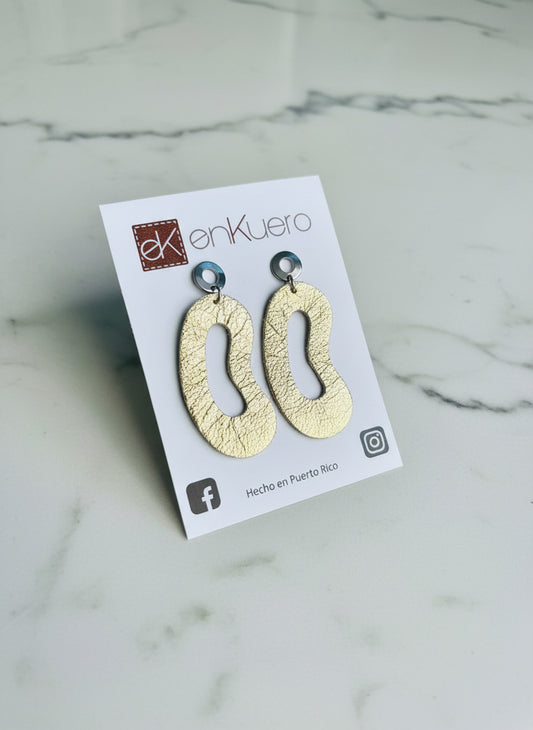 CURVED EARRINGS